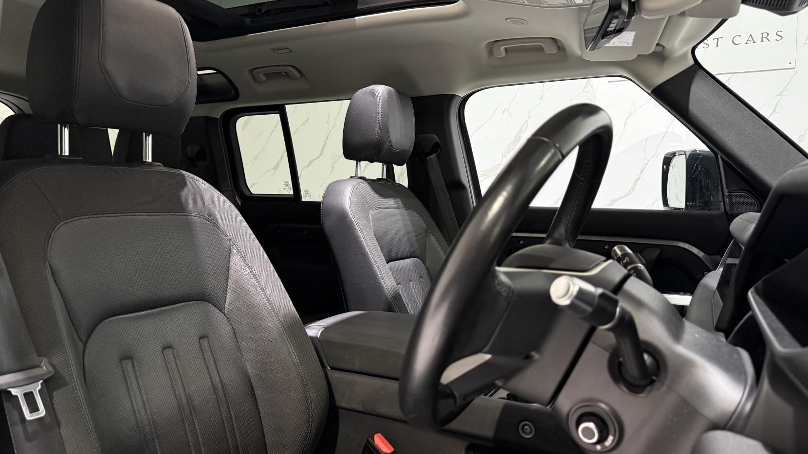 Land Rover Defender view 3
