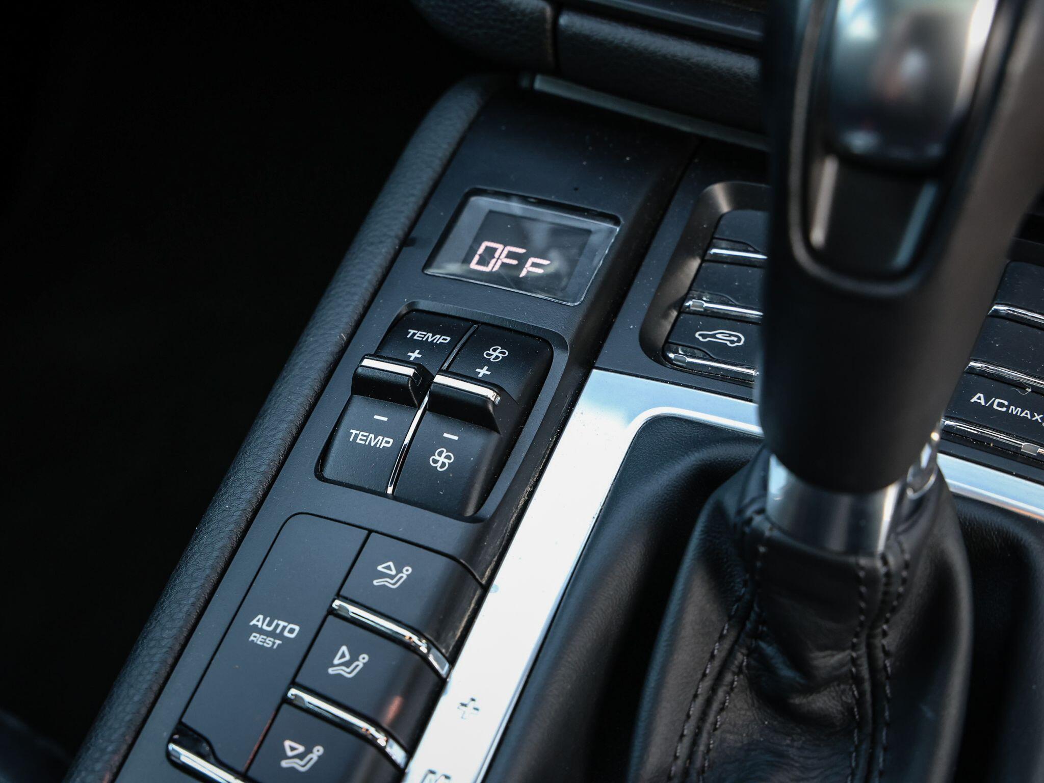 Porsche Macan view 58