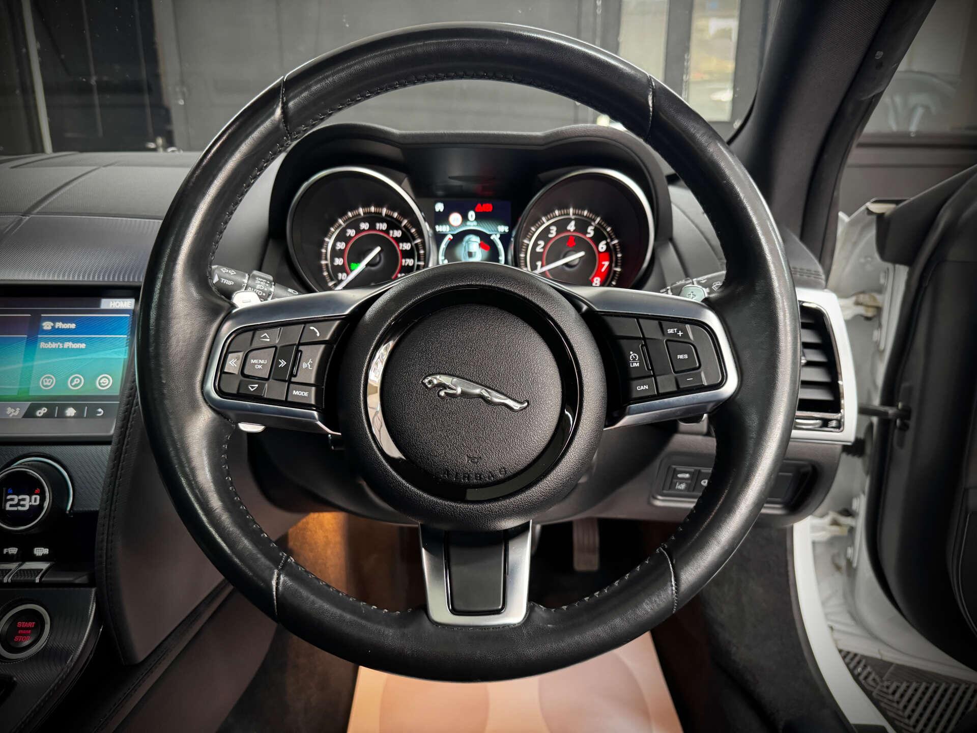 Jaguar F-Type view 50