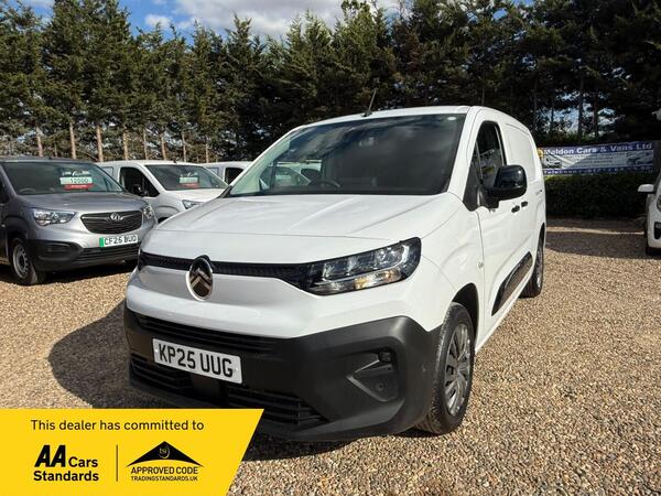 White 2025 Citroen Berlingo Van Front-wheel drive Manual