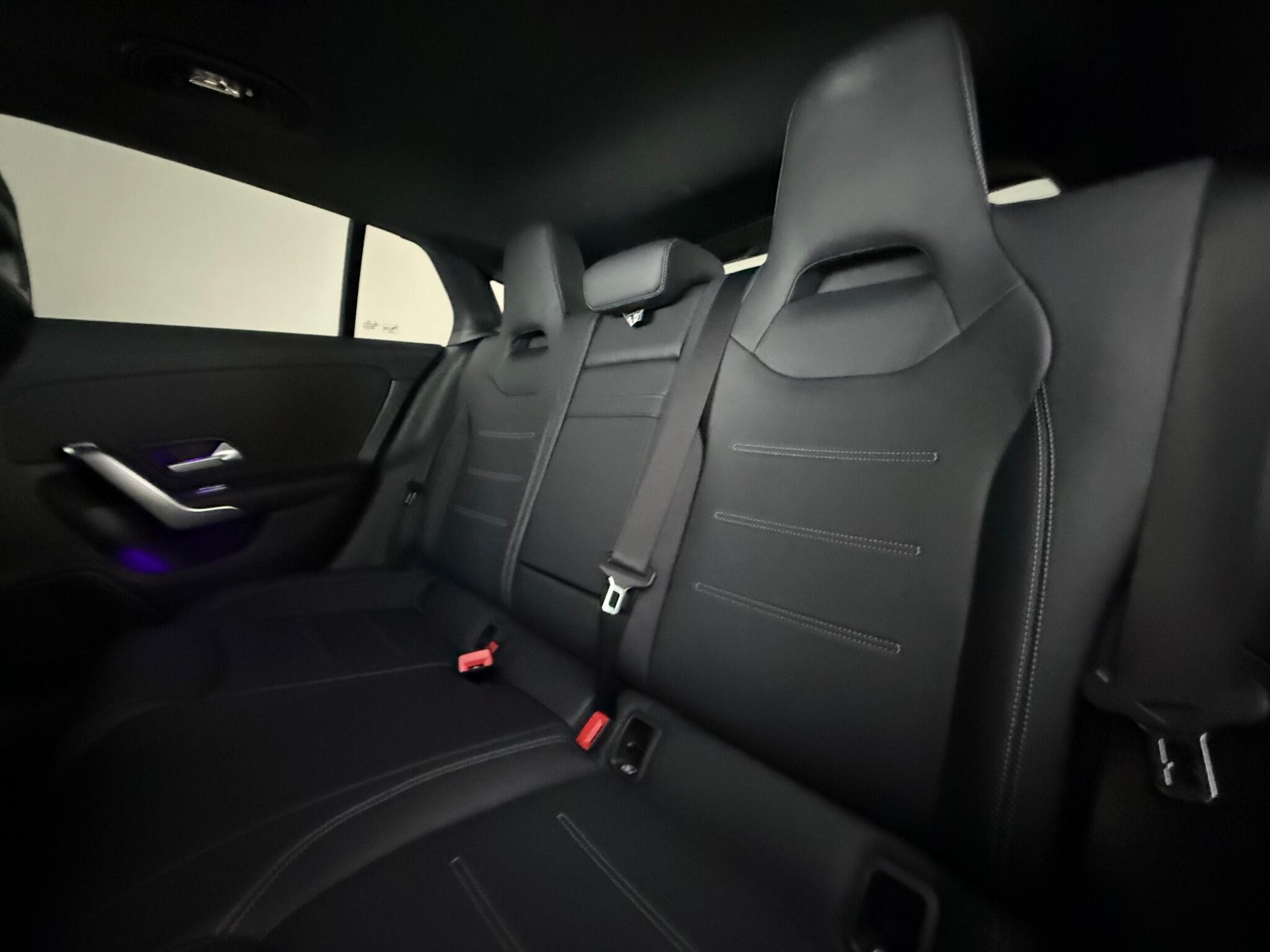 Mercedes-Benz Cla view 34