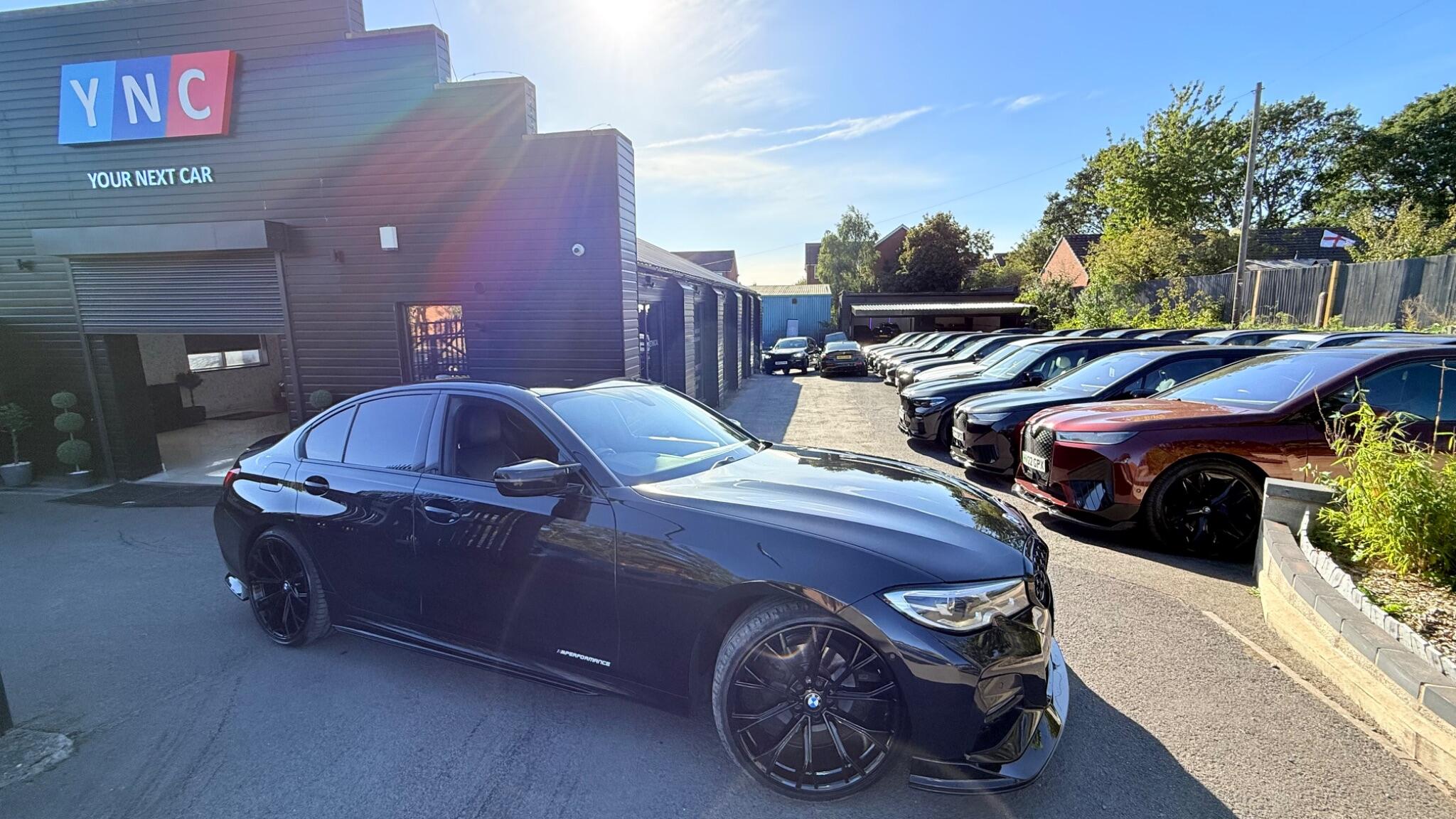 BMW 3 Series view 4