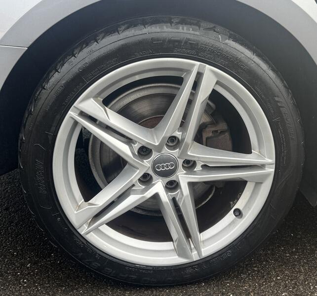 Audi A4 view 24