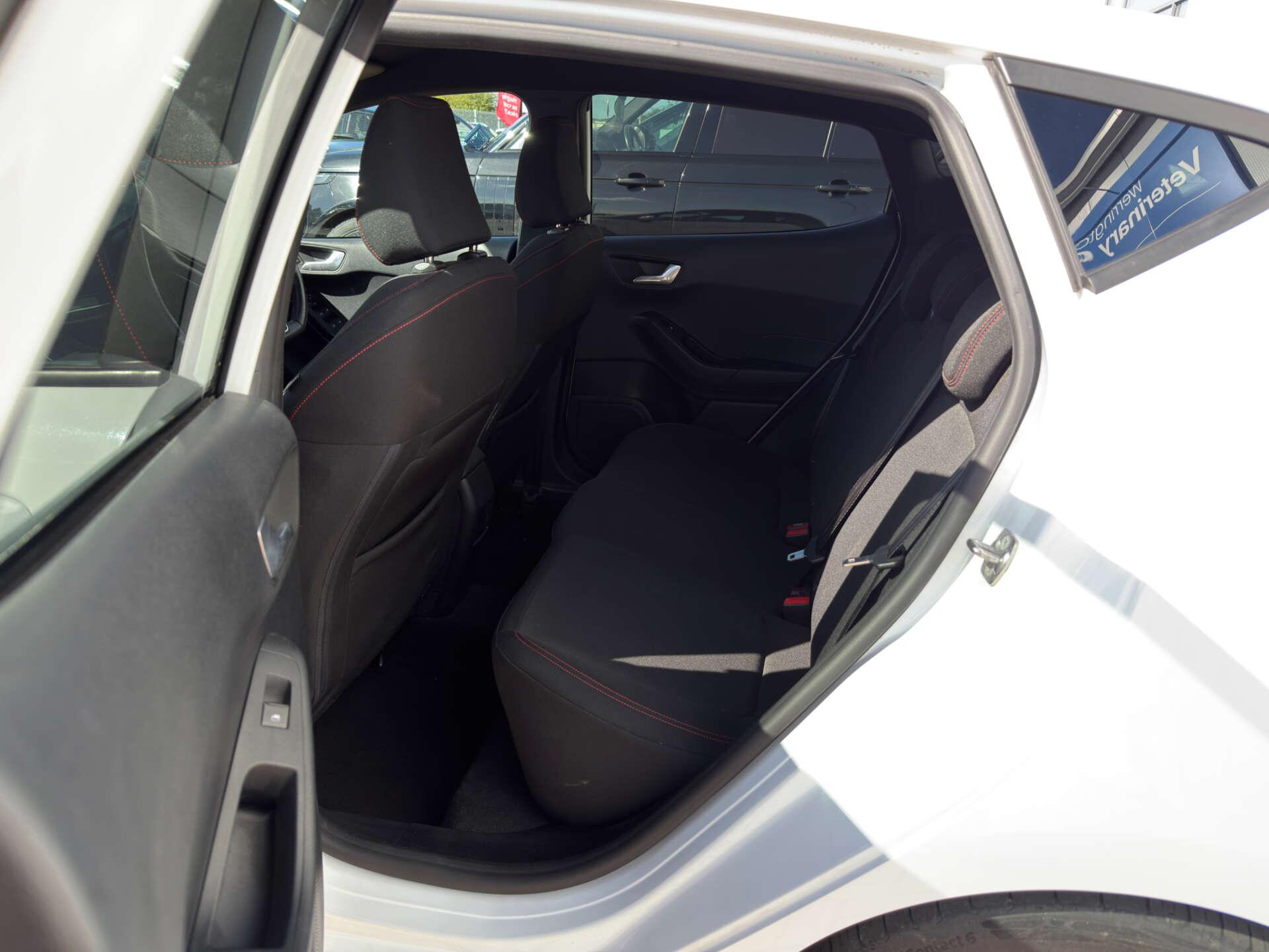 Ford Fiesta view 32