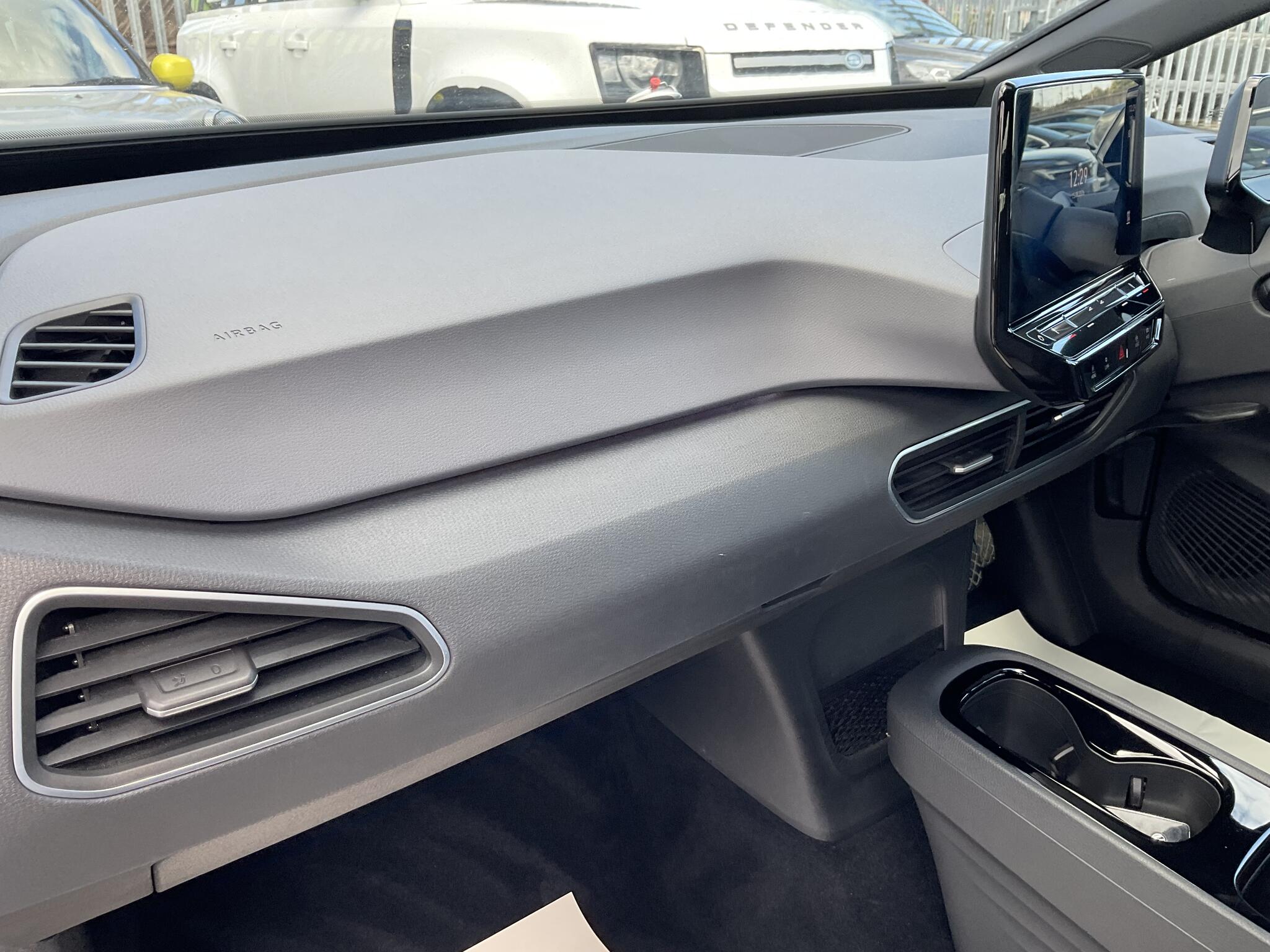 Volkswagen ID.3 view 19