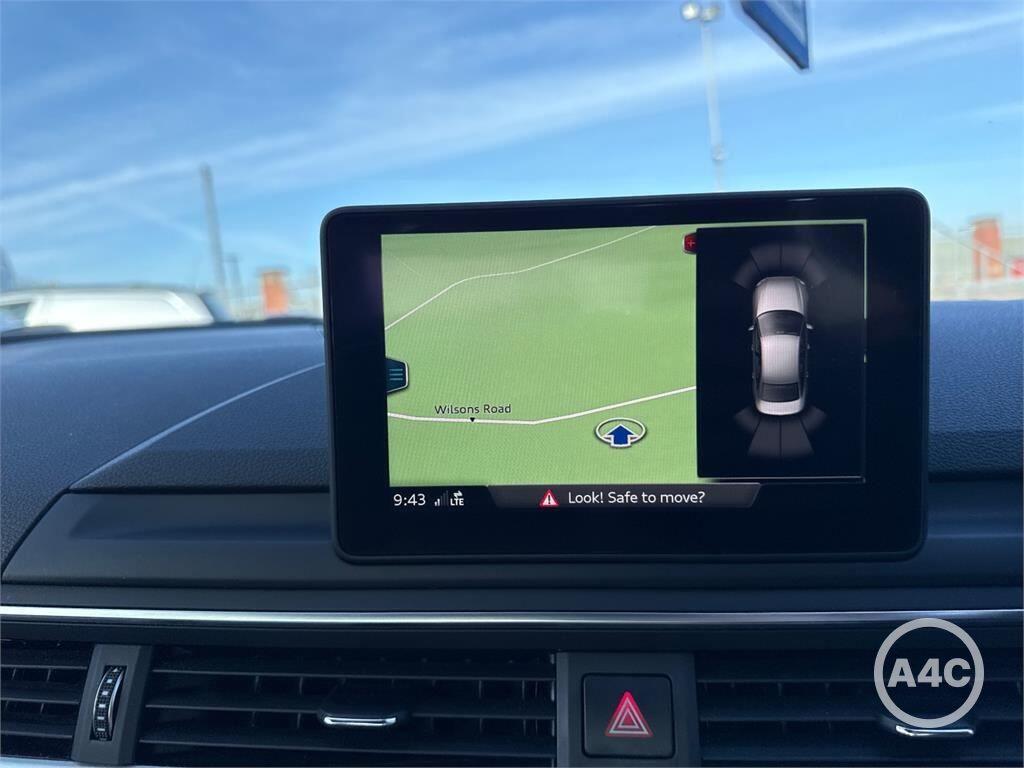 Audi A4 view 11