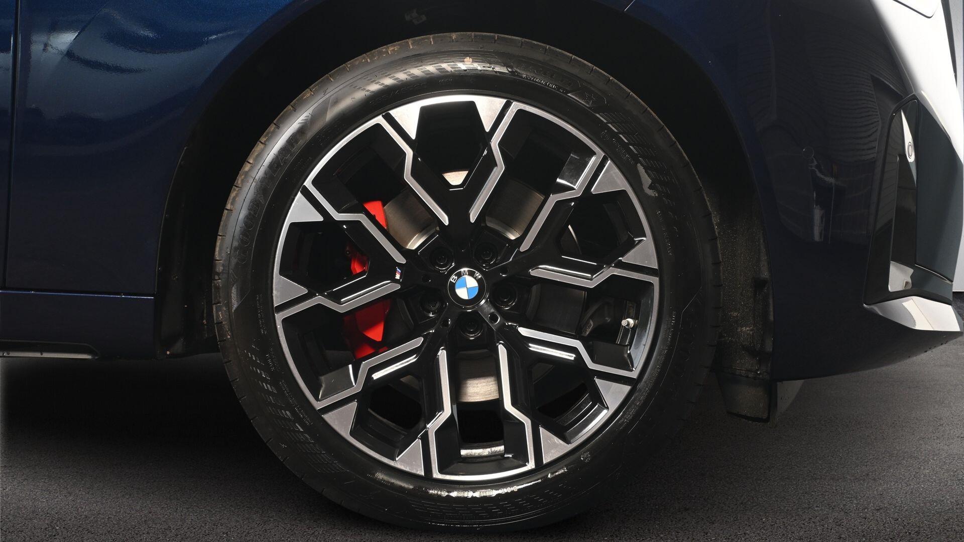 BMW X3 view 14