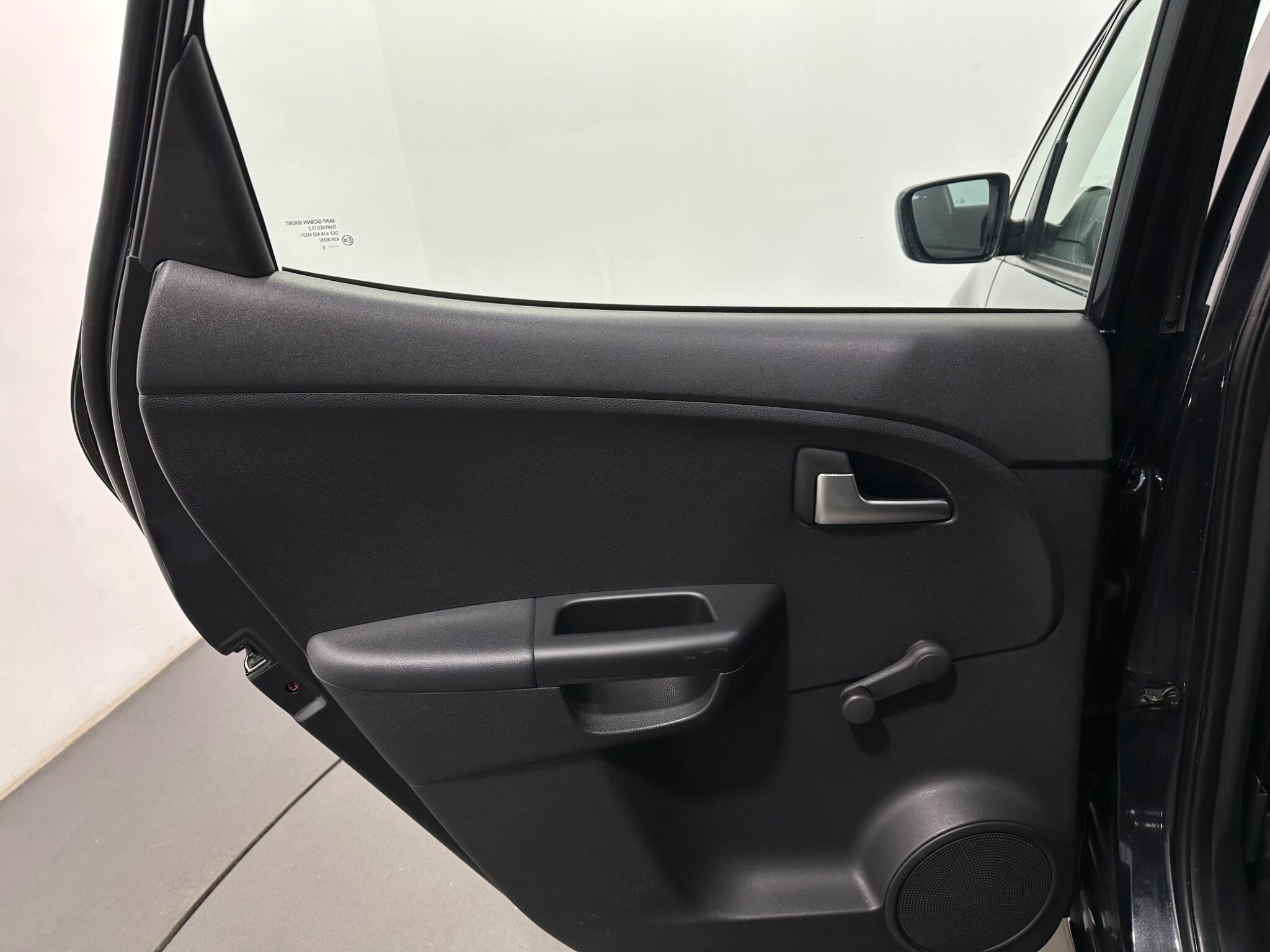 Kia Venga view 37