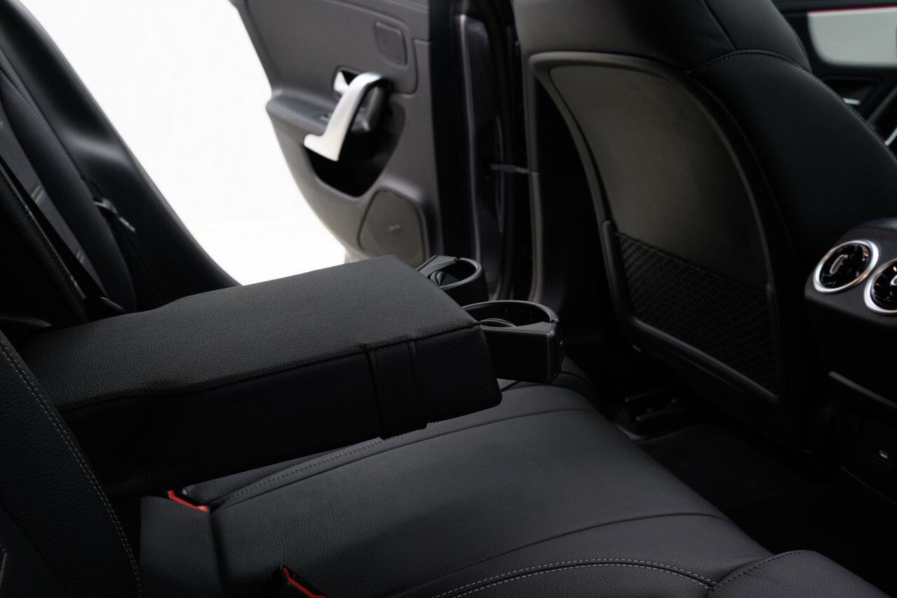 Mercedes-Benz CLA view 23