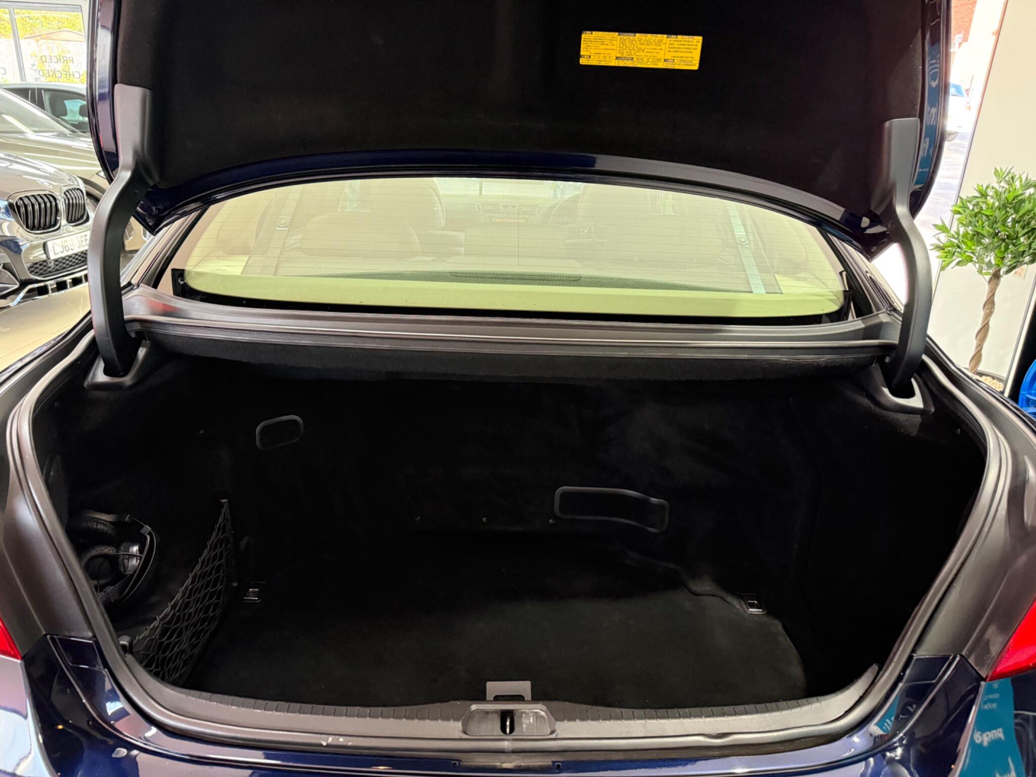 Lexus LS view 35