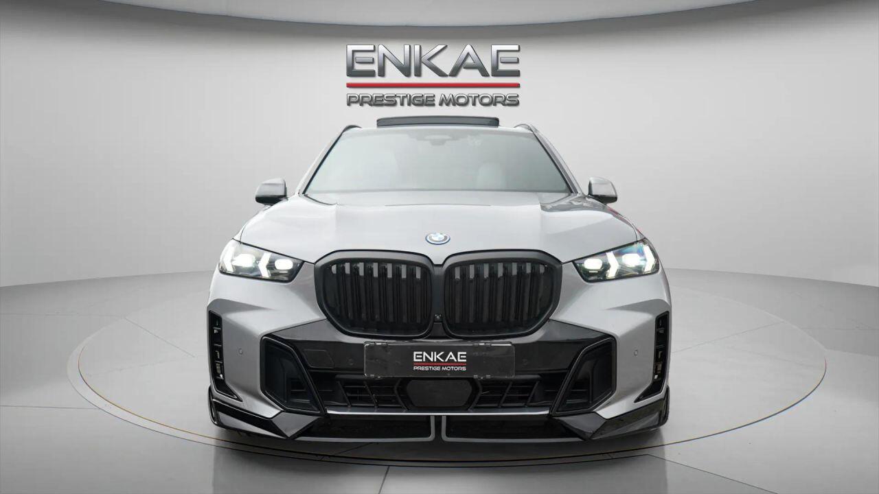 BMW X5 view 8