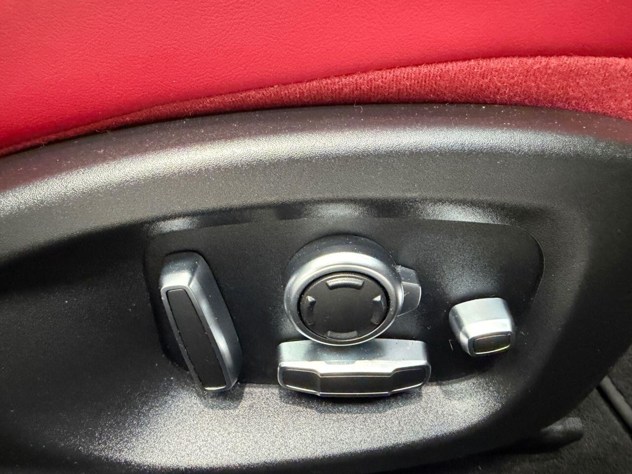 Jaguar Xe view 28