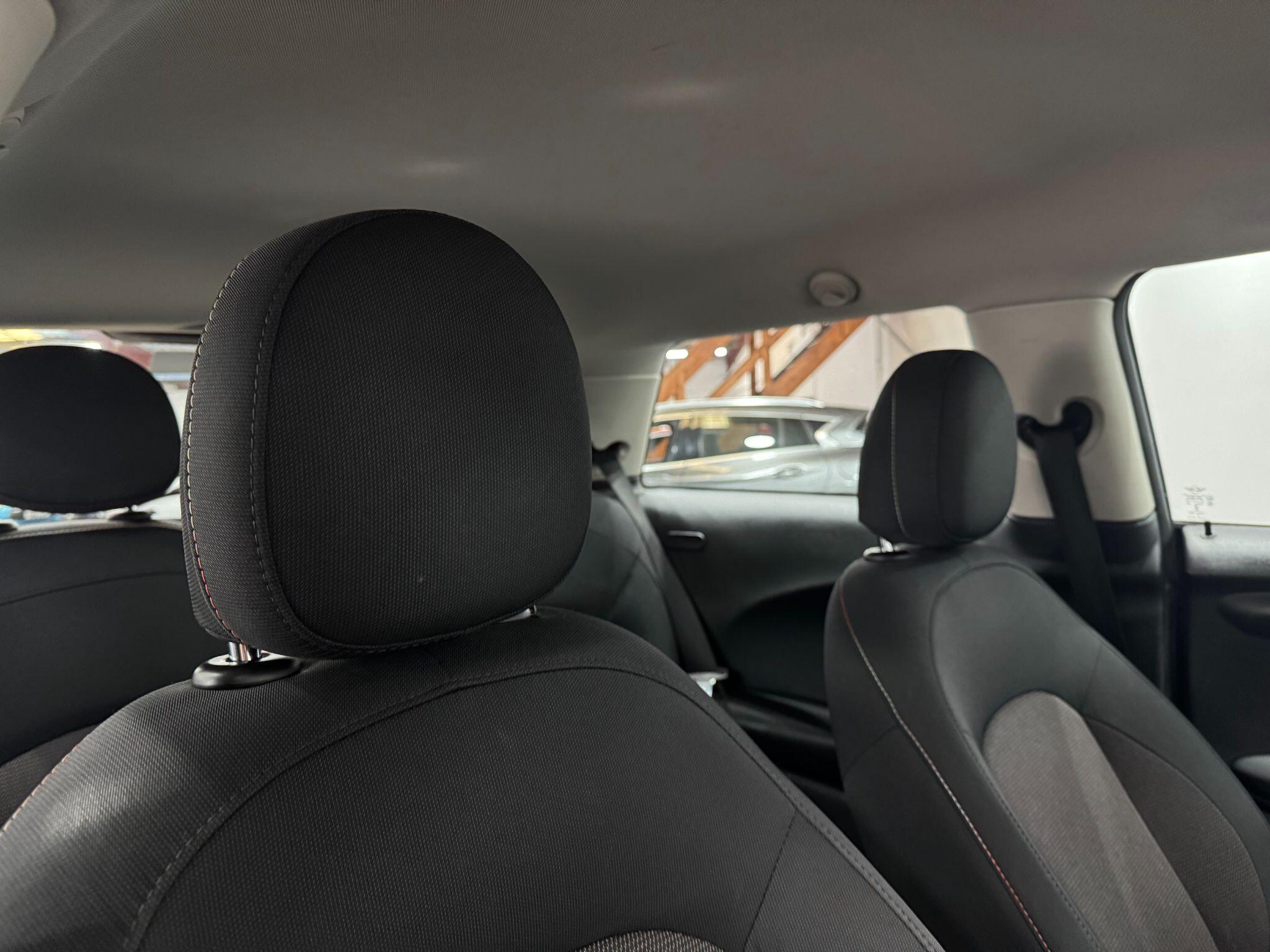 Mini Hatch view 12