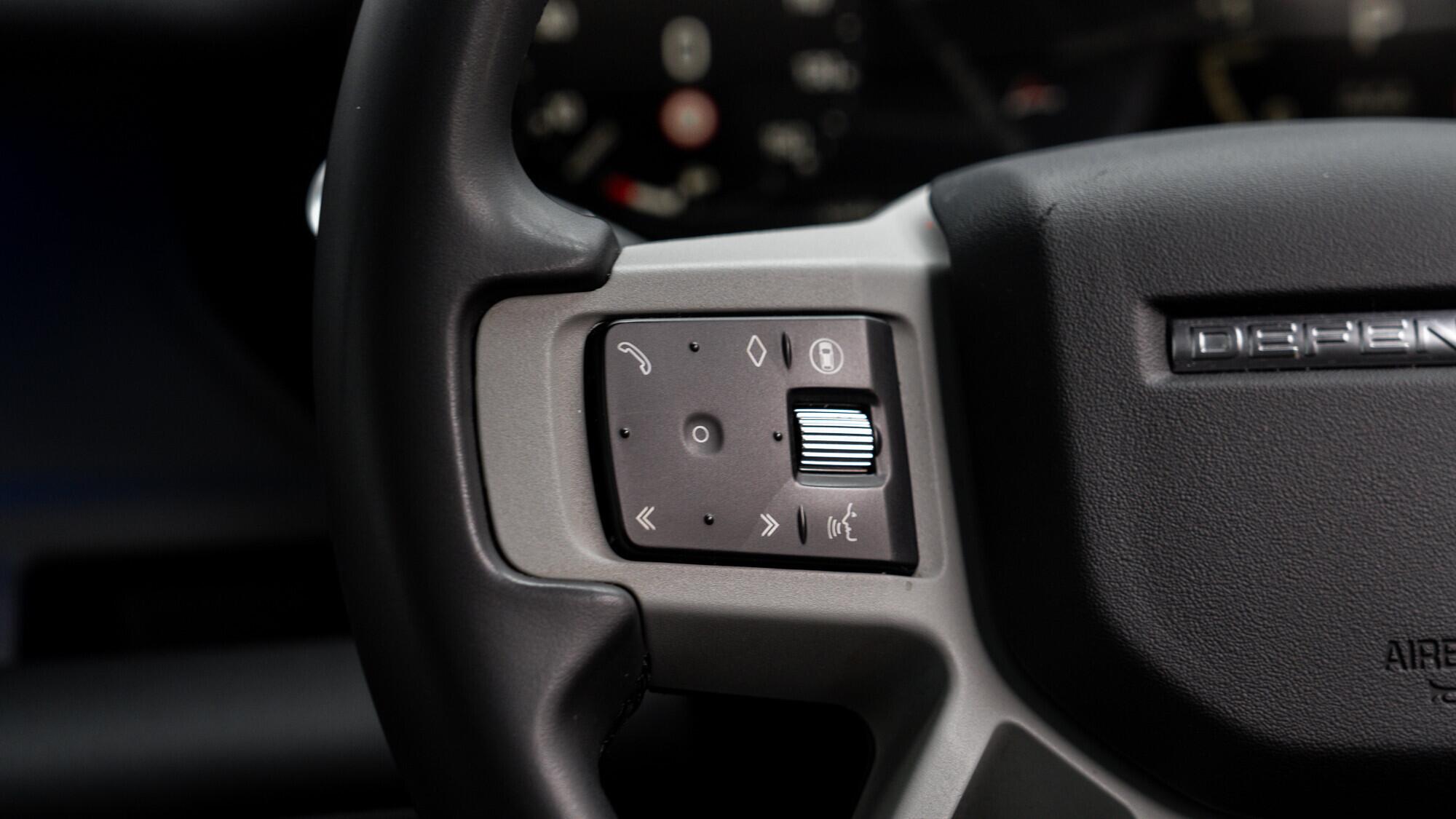 Land Rover Defender view 21