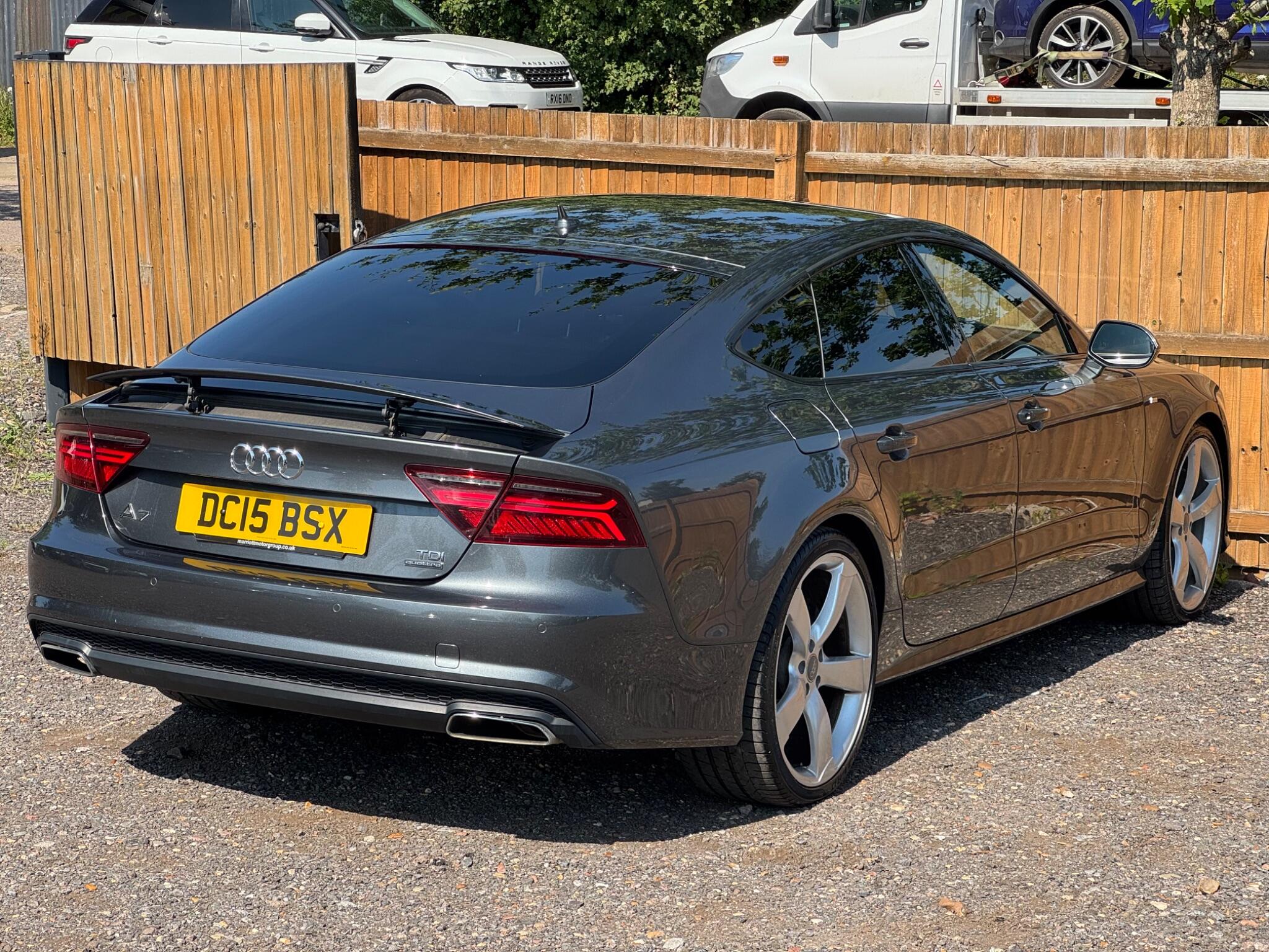 Audi A7 view 11