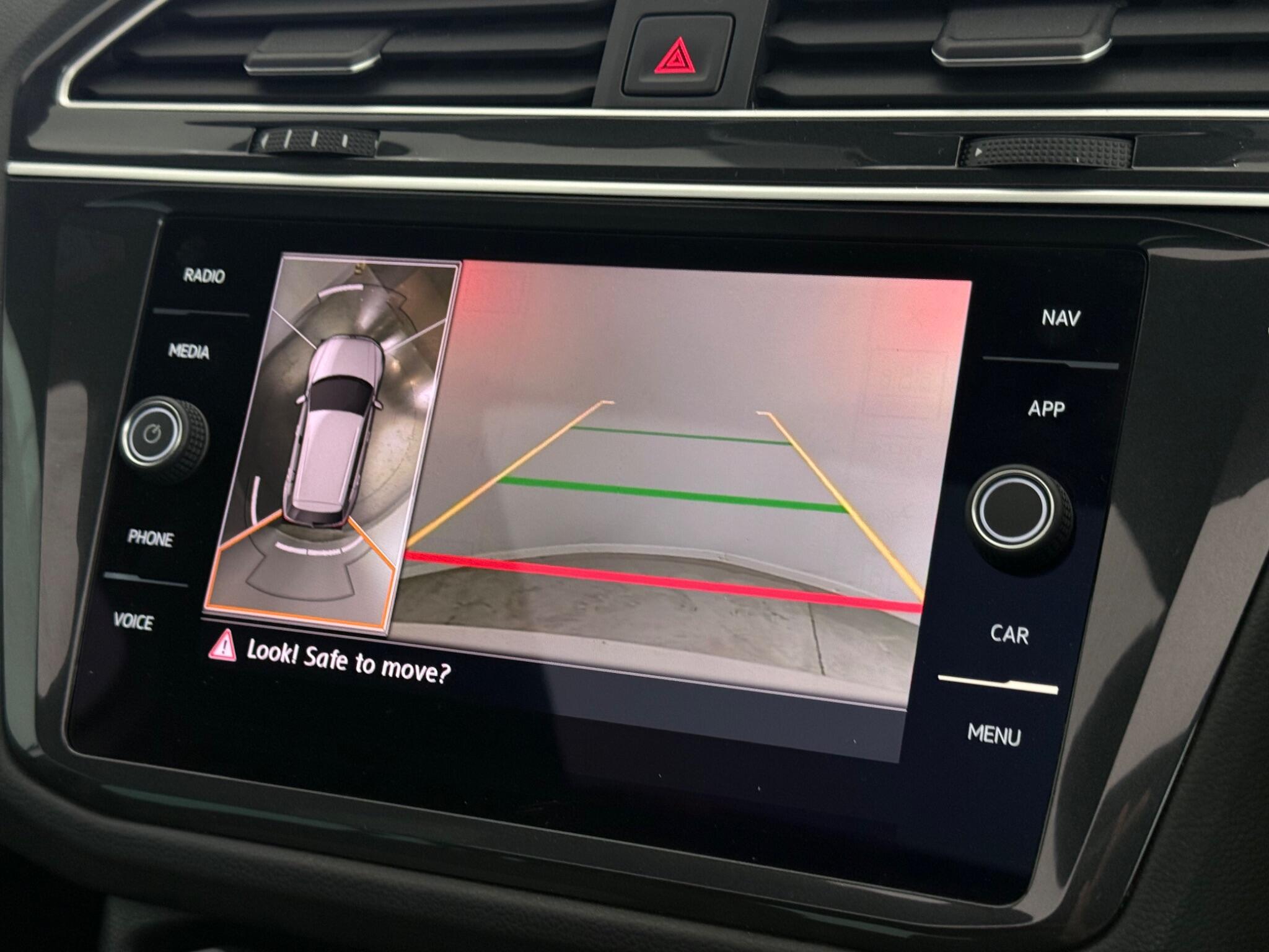 Volkswagen Tiguan view 29