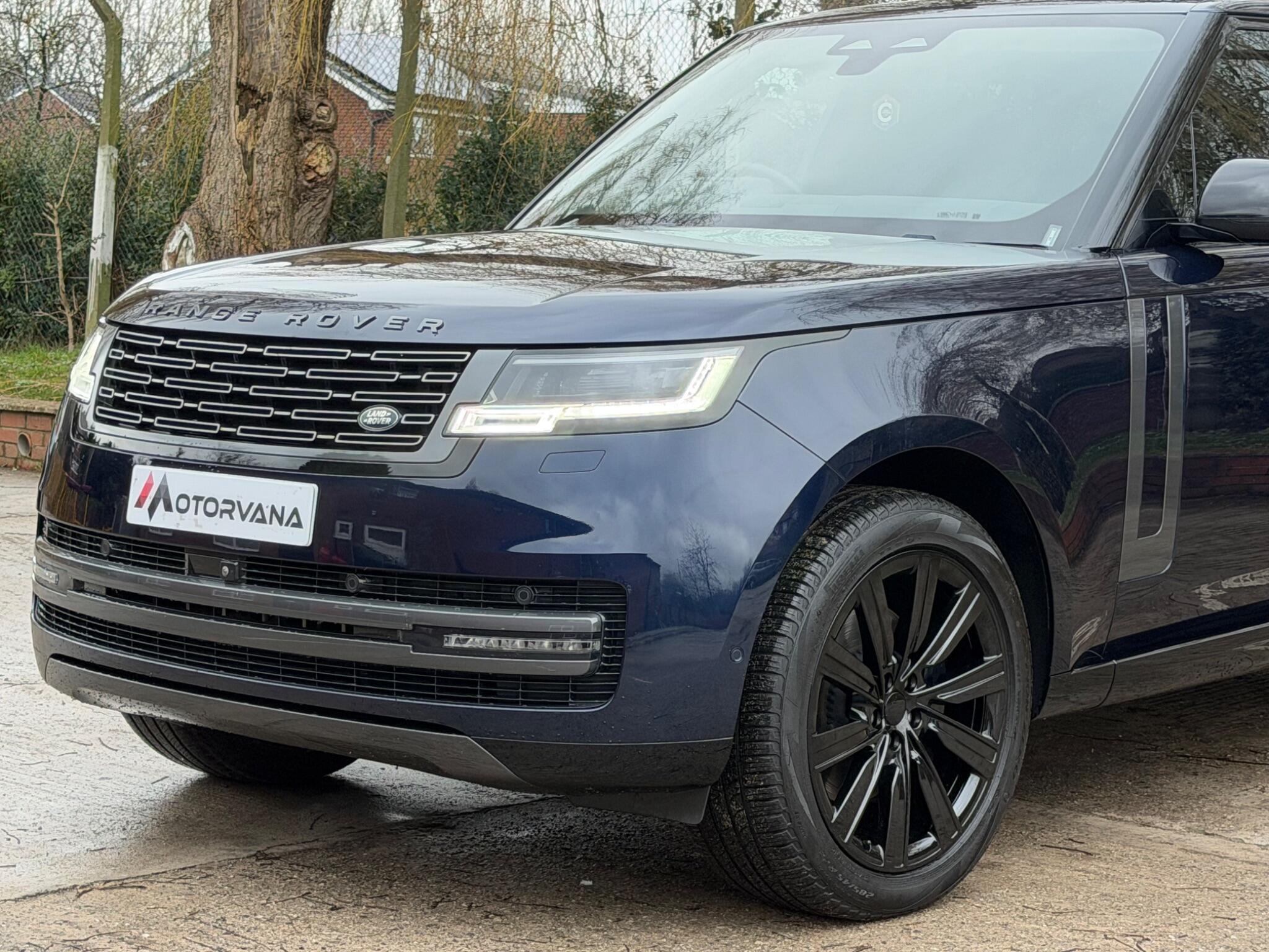 Land Rover Range Rover view 9