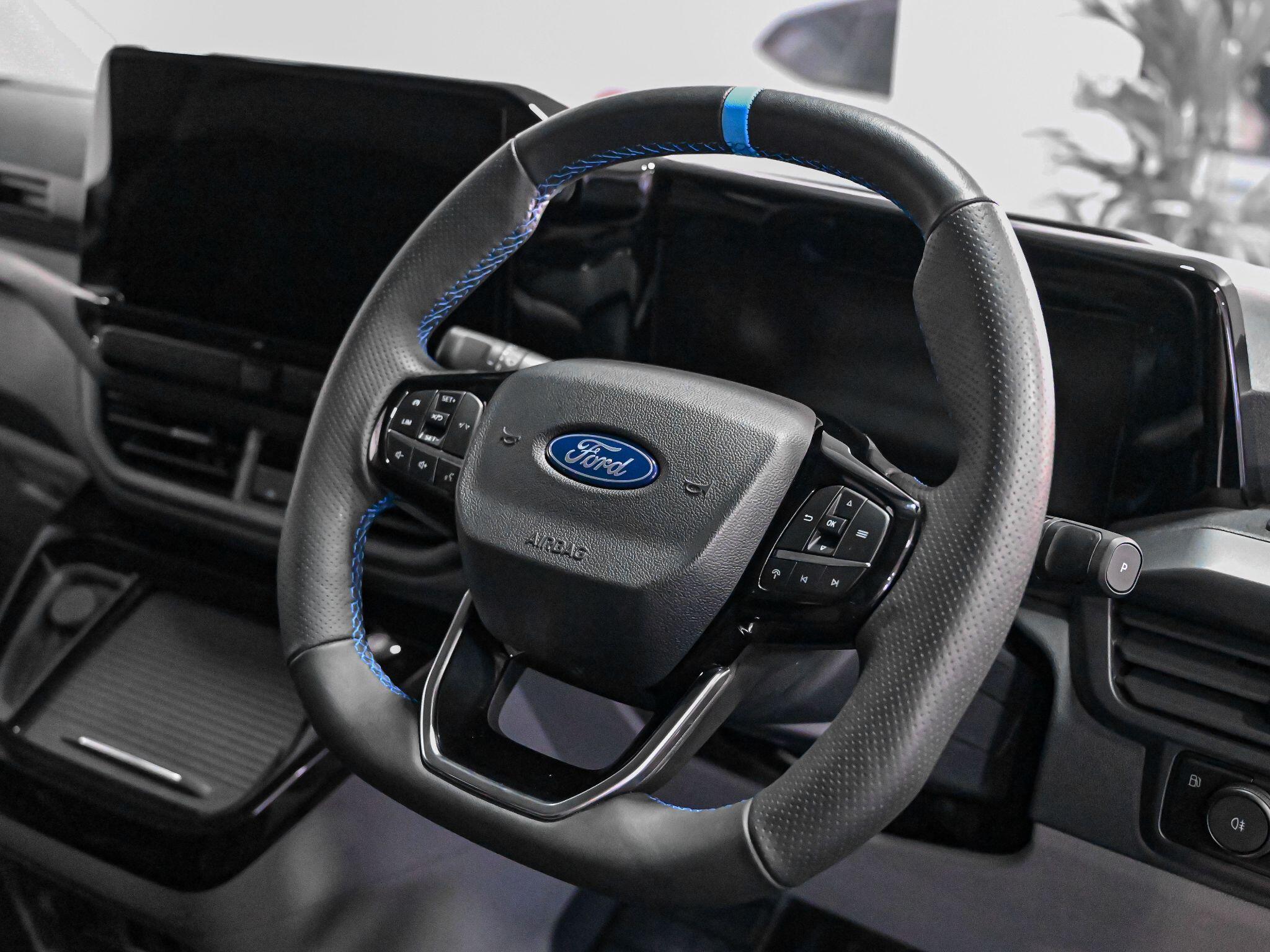 Ford Transit Custom view 8