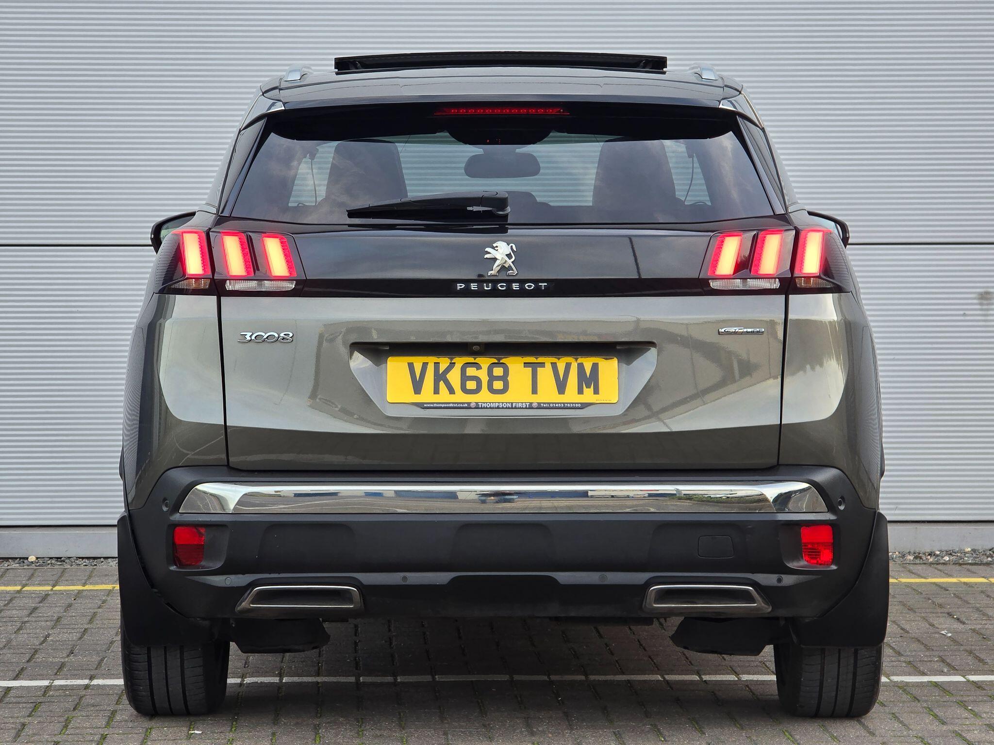 Peugeot 3008 view 5