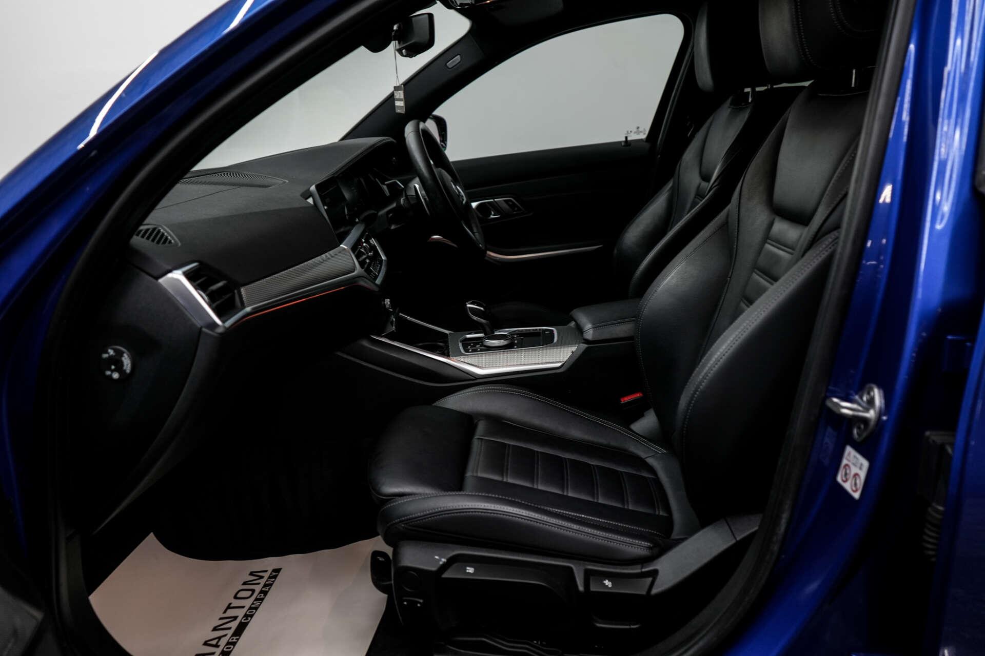BMW 3 Series view 25