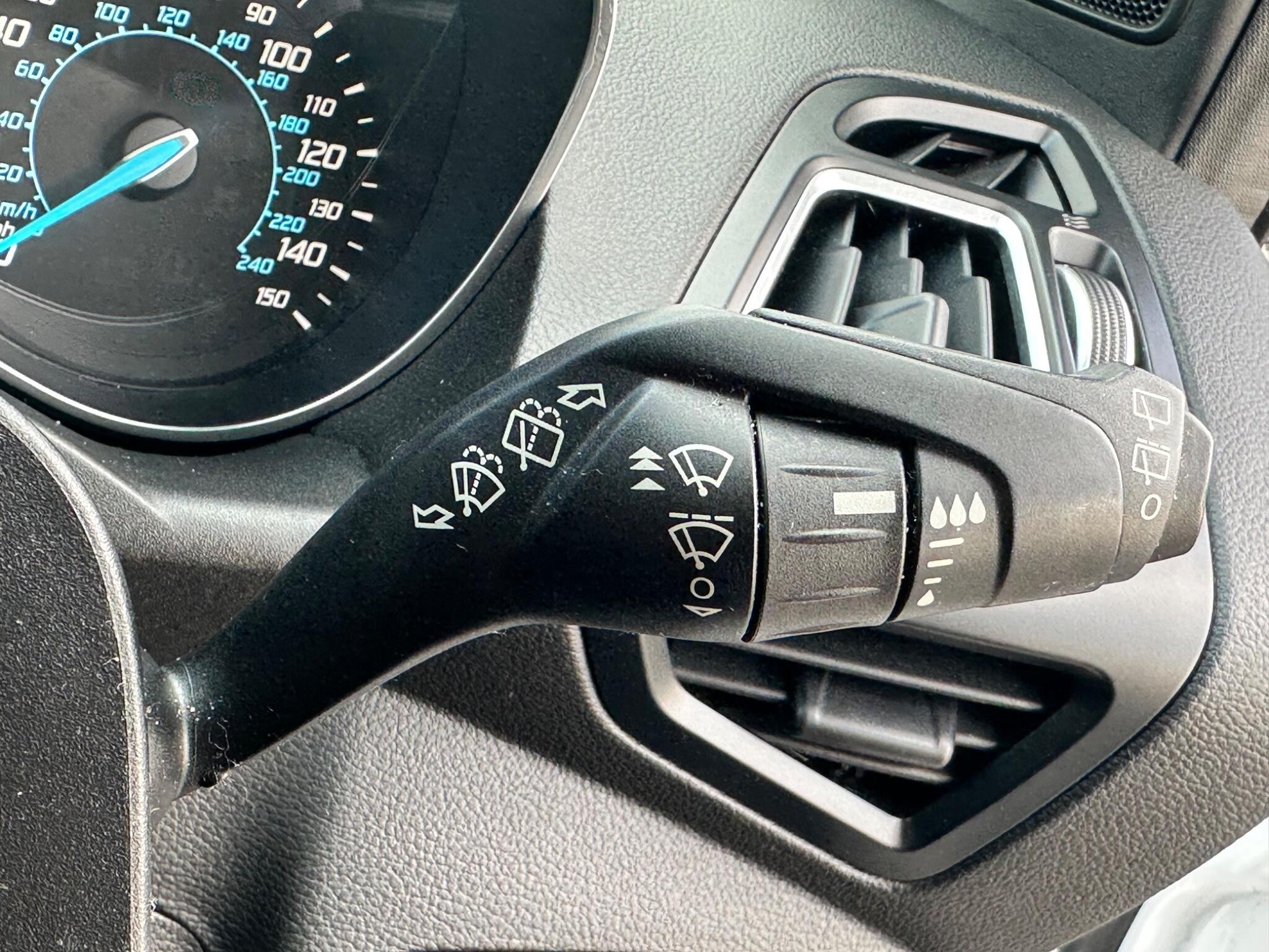 Ford Kuga view 18