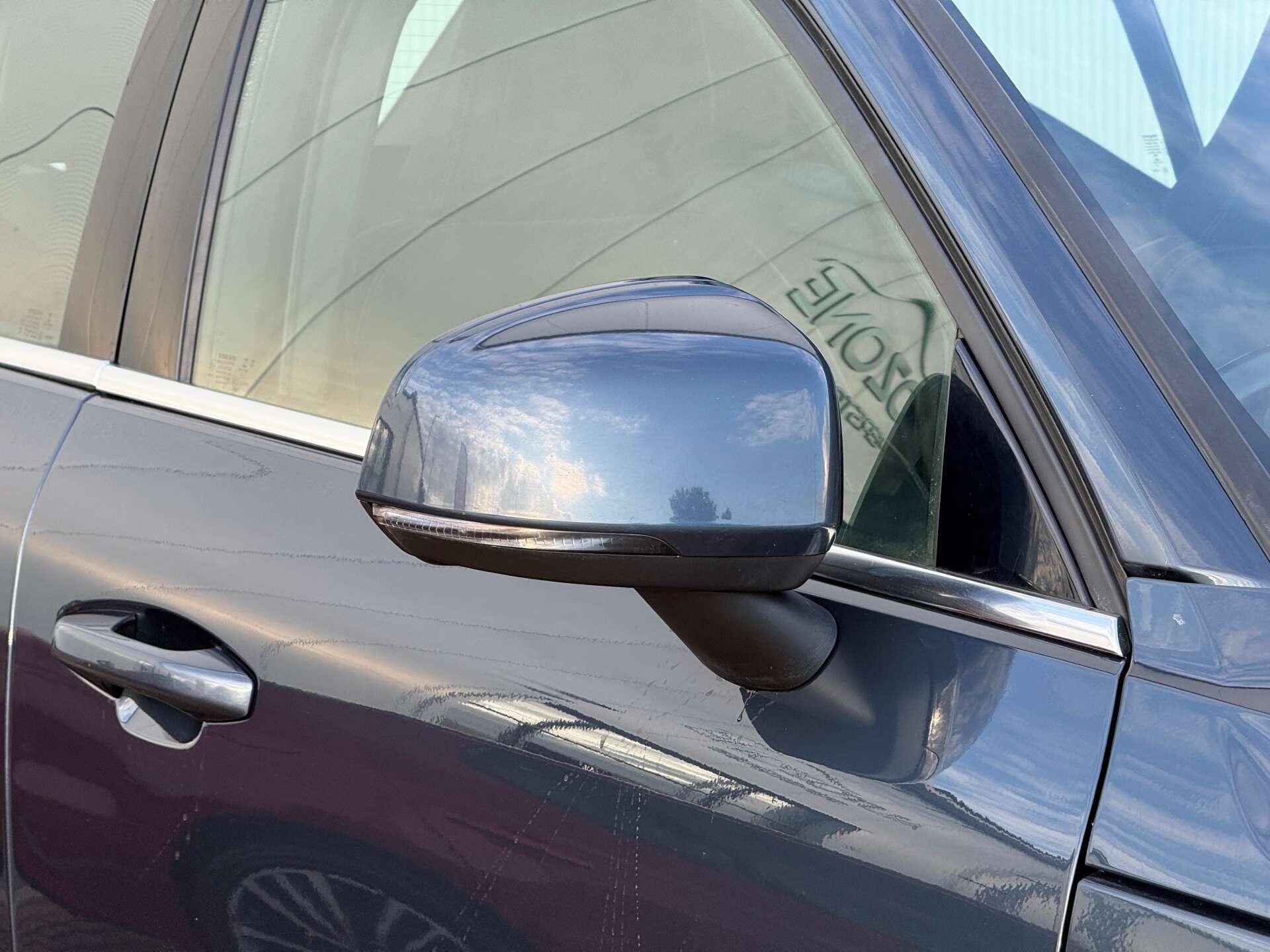 Volvo XC40 view 13