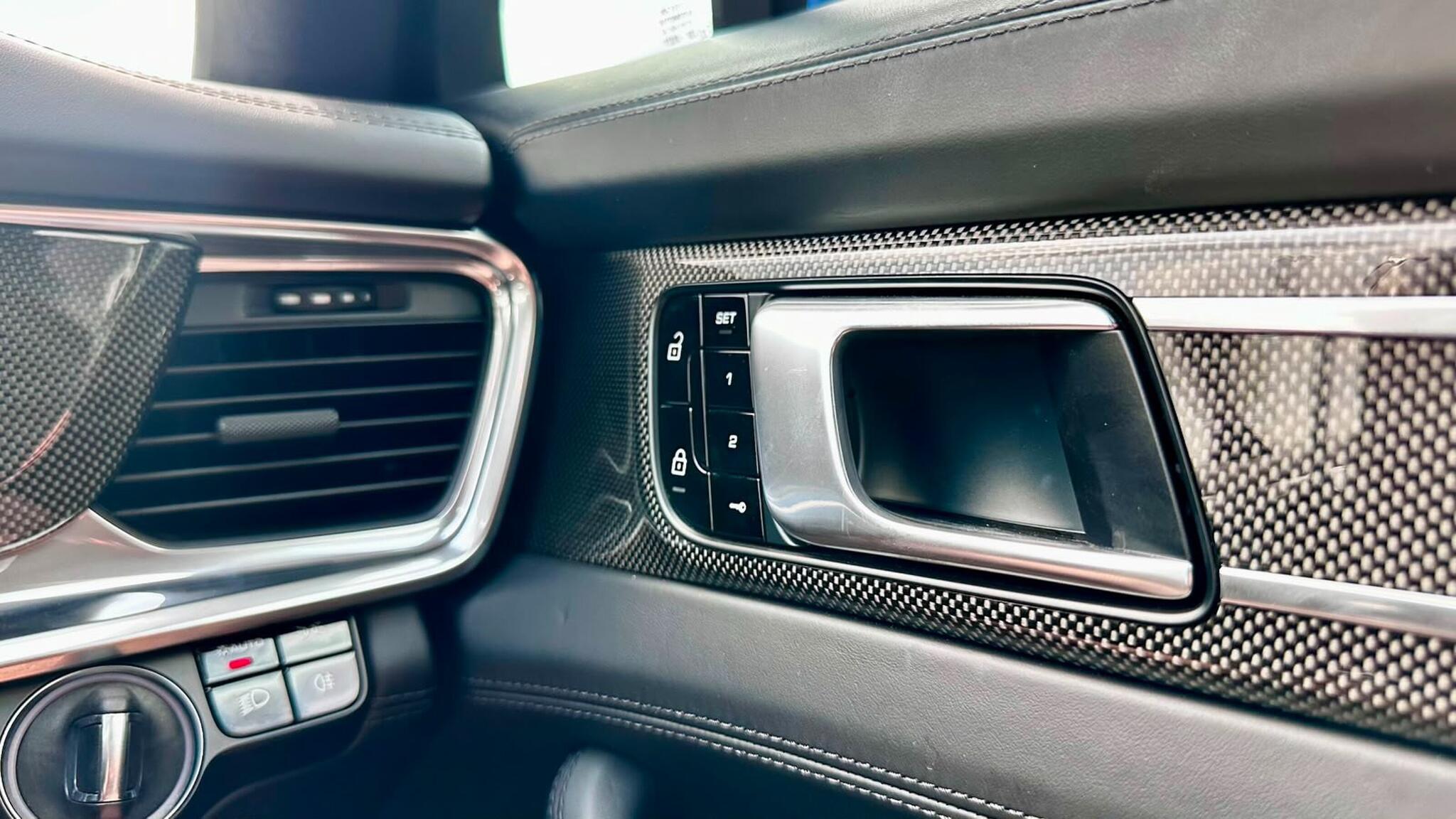 Porsche Panamera view 50