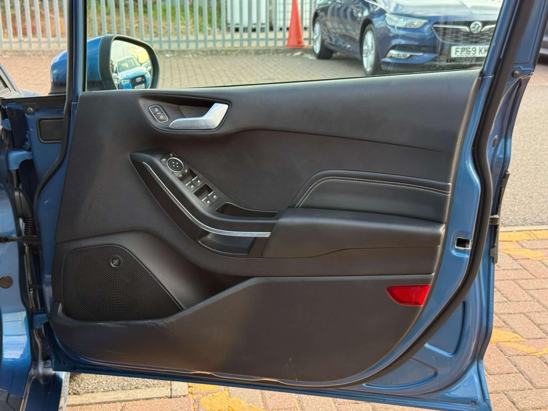 Ford Fiesta view 20
