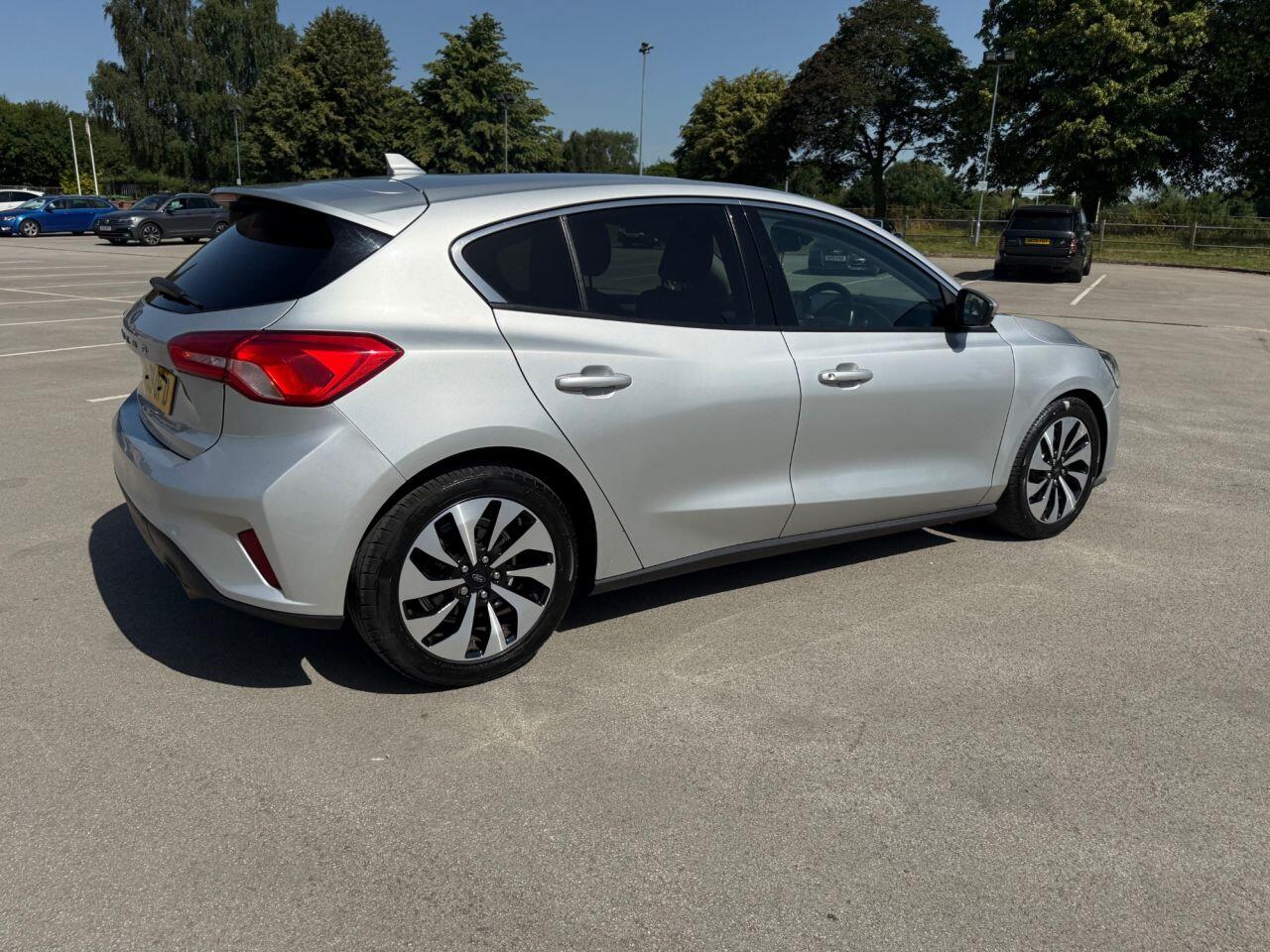 Ford Focus view 29