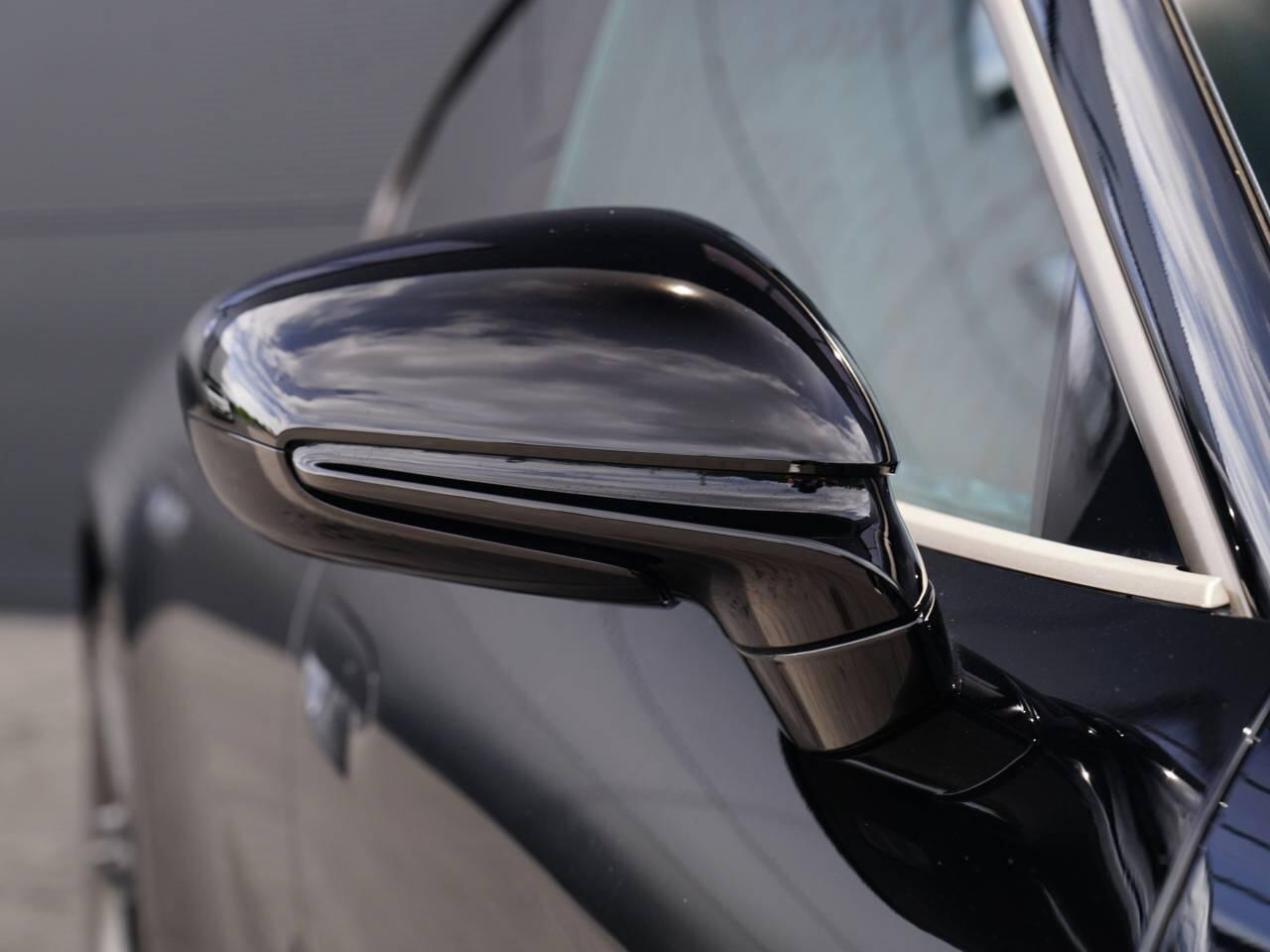 Porsche Taycan view 52