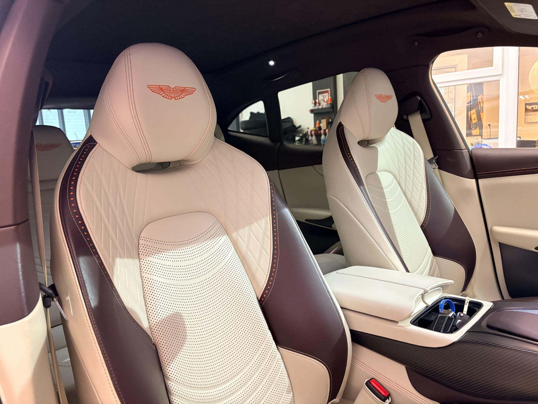 Aston Martin DBX view 28