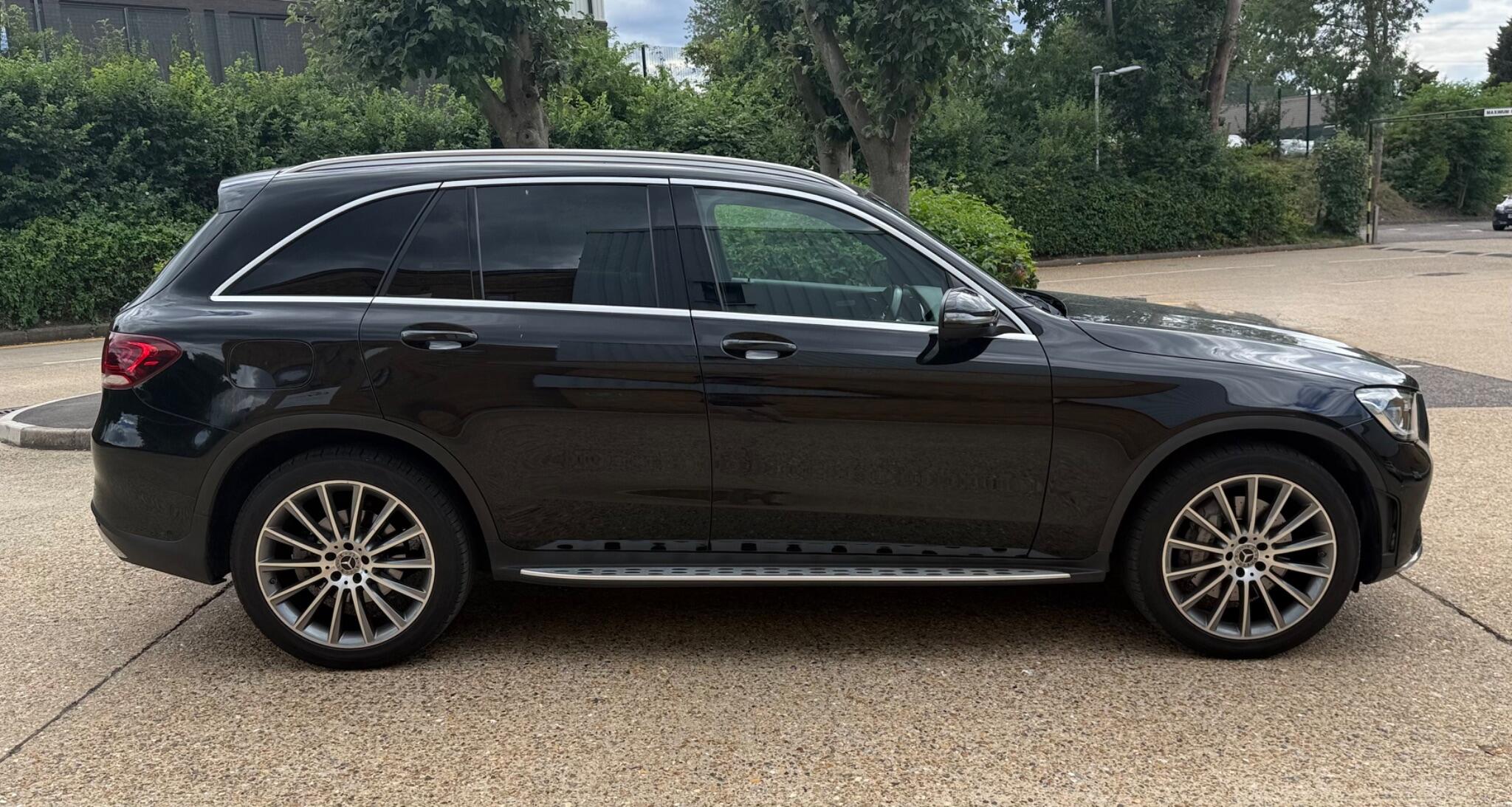 Mercedes-Benz GLC view 7