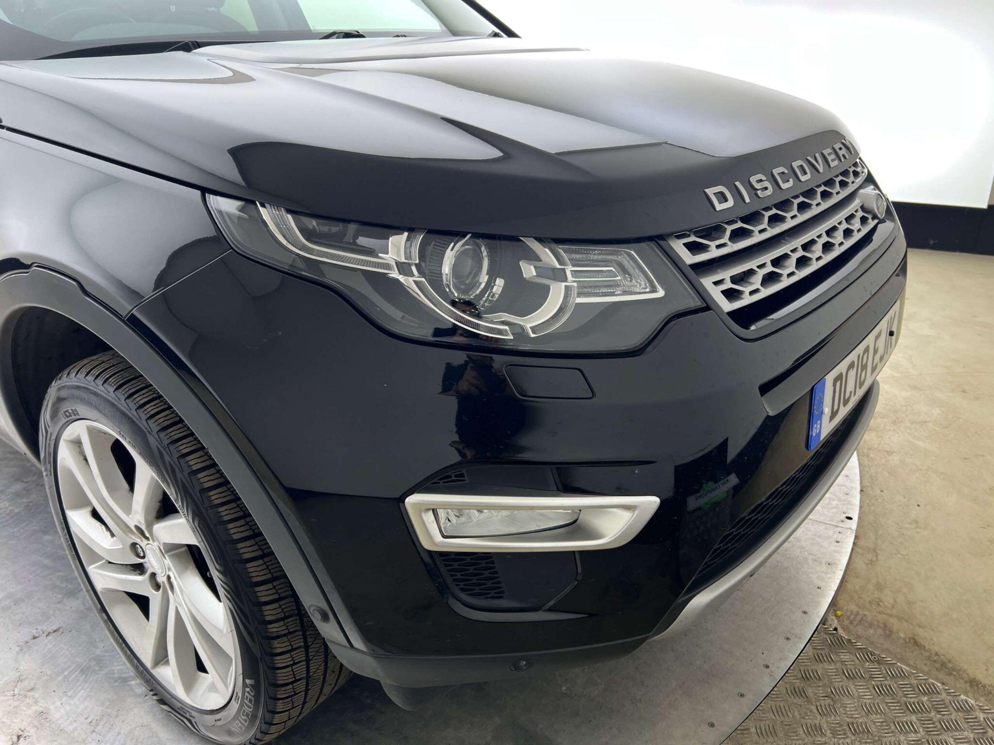 Land Rover Discovery Sport view 44