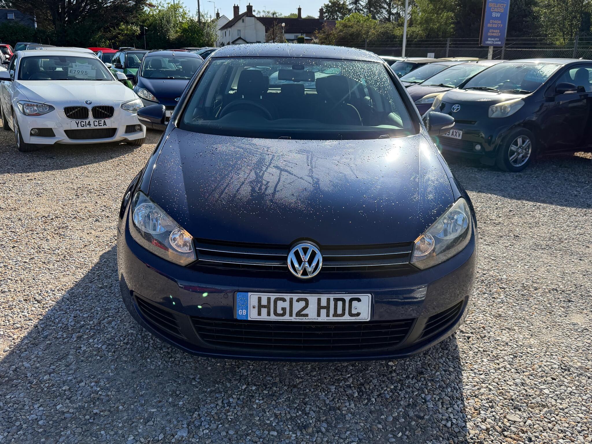 Volkswagen Golf view 4