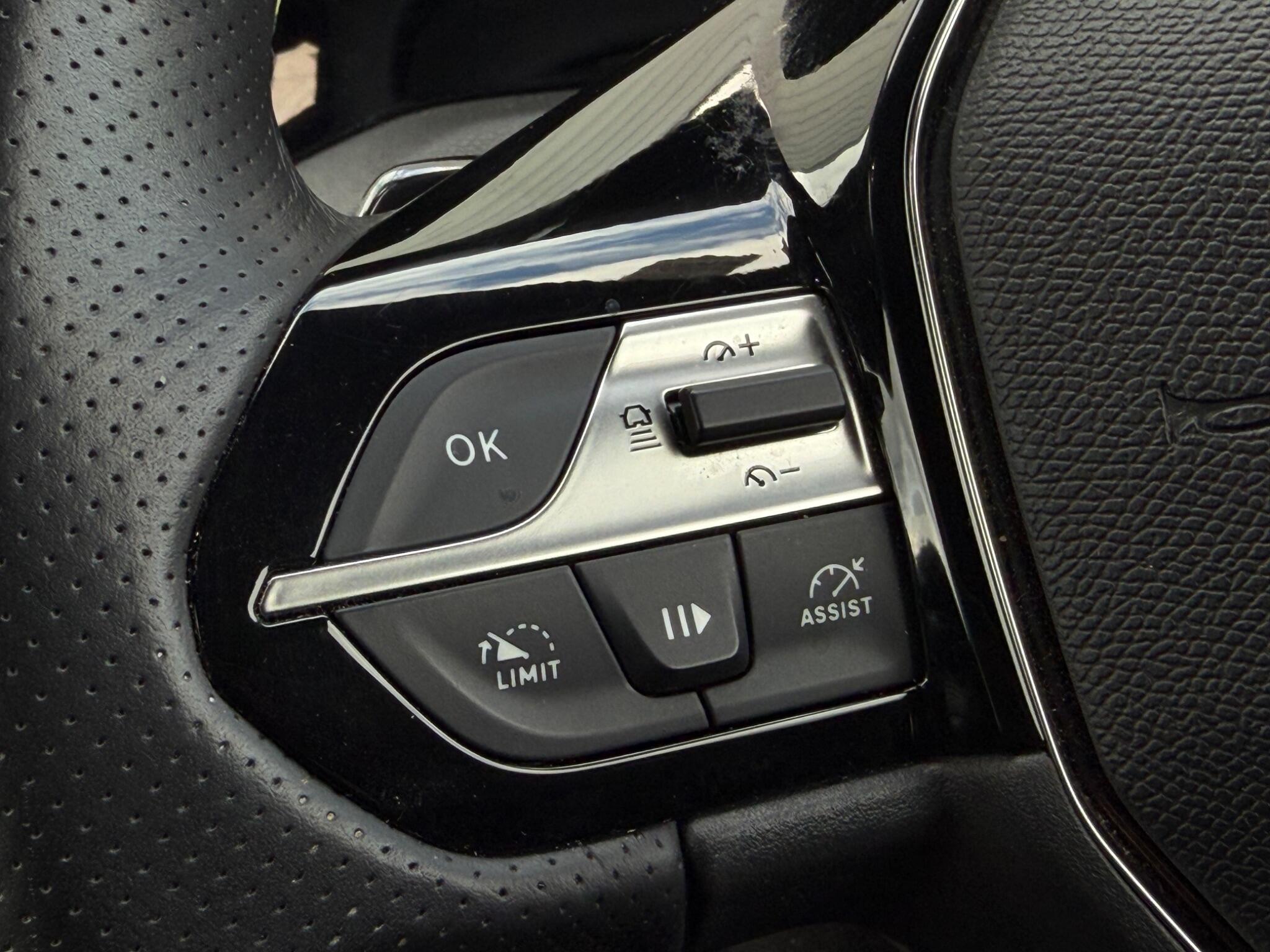 Peugeot 308 view 39