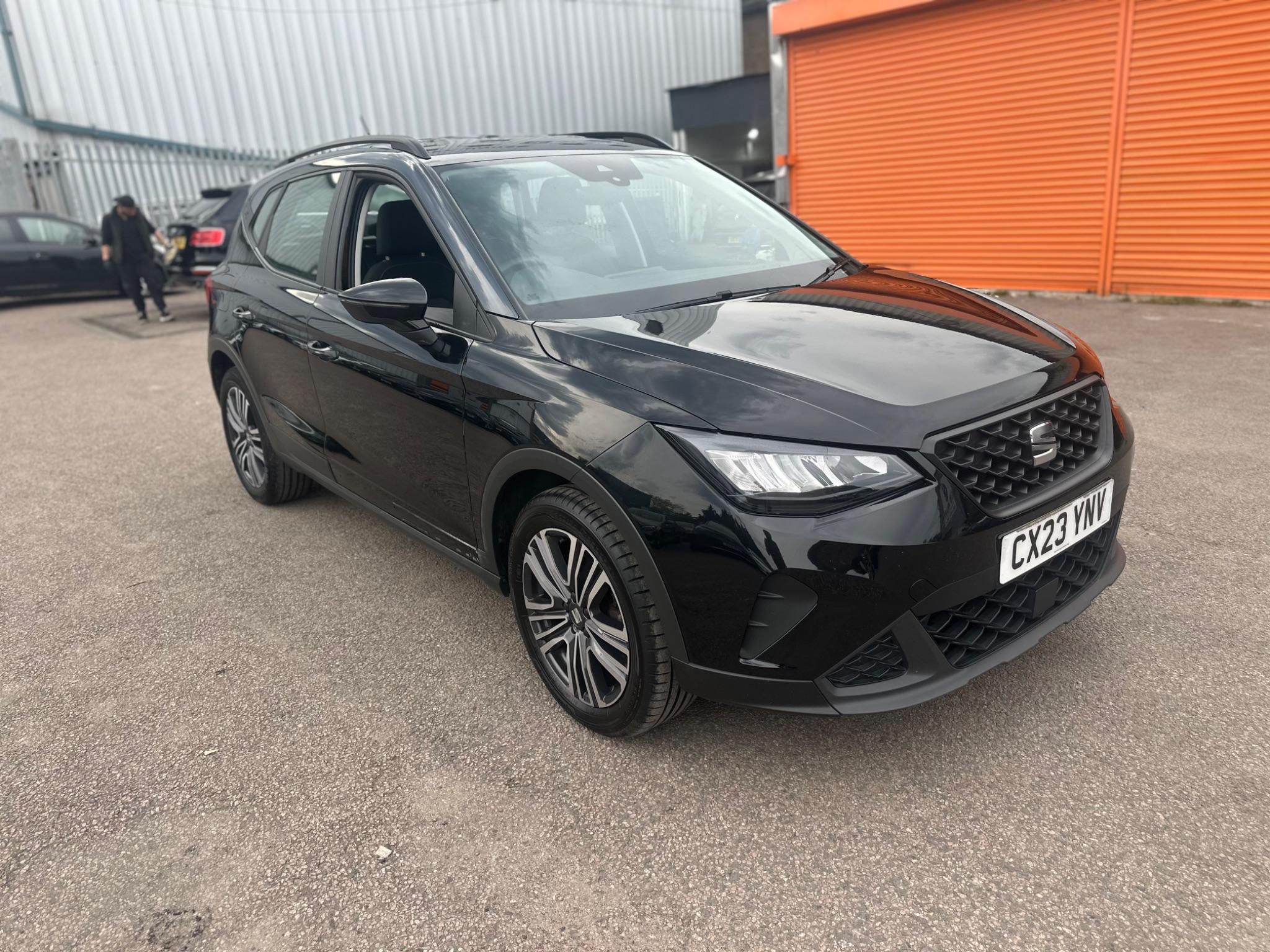 Seat Arona main image
