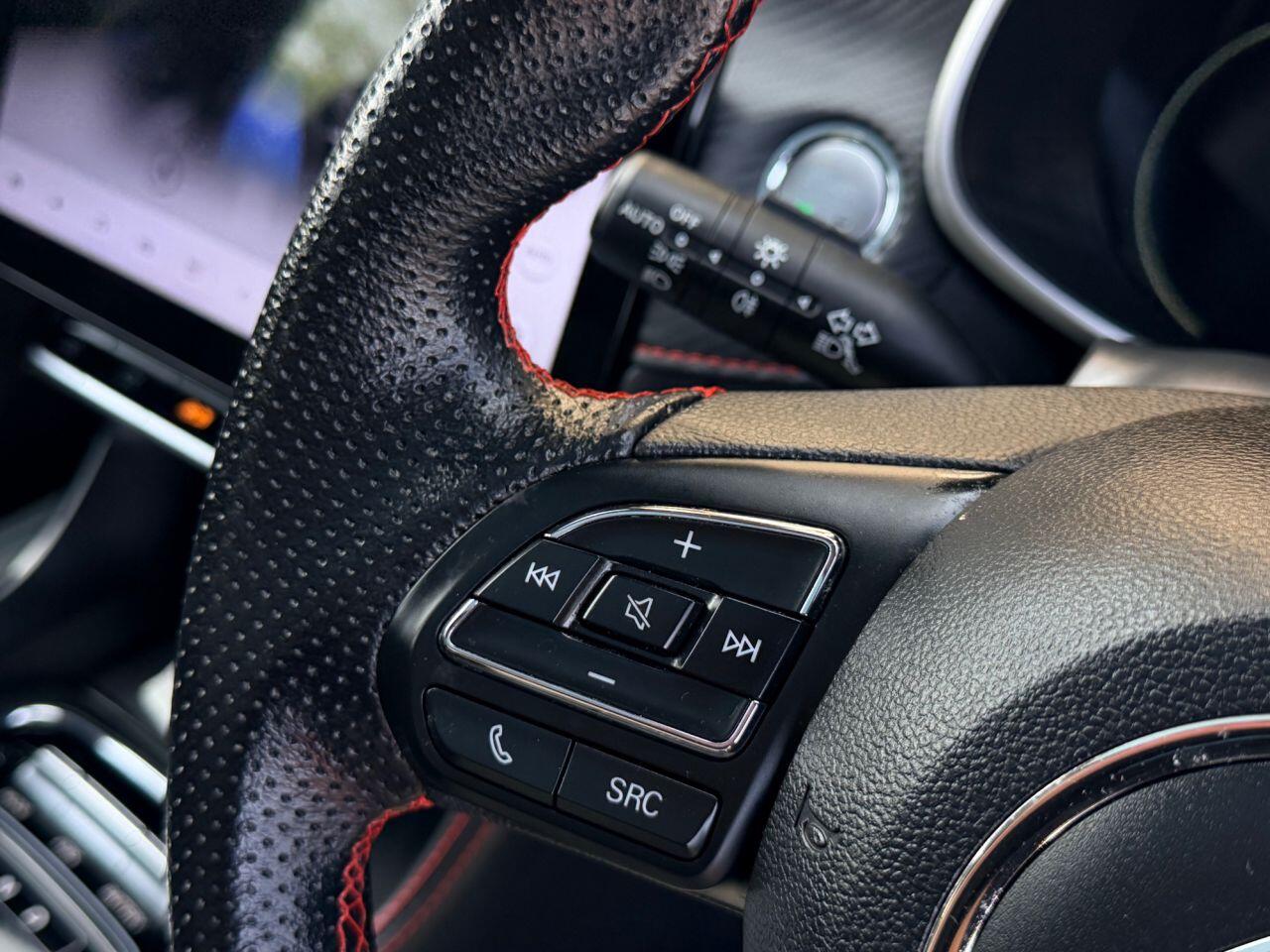 MG ZS view 38