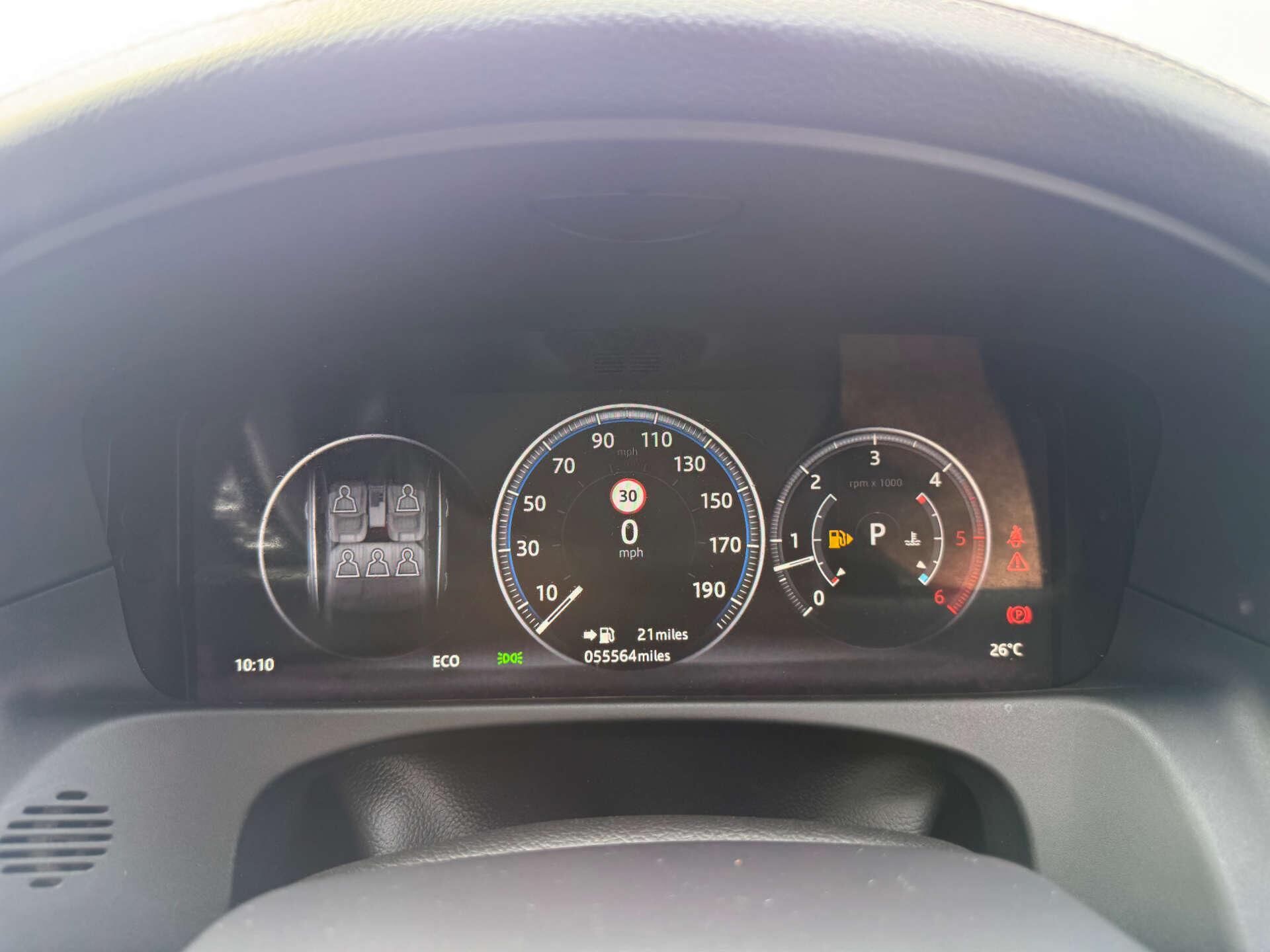 Jaguar XF view 39