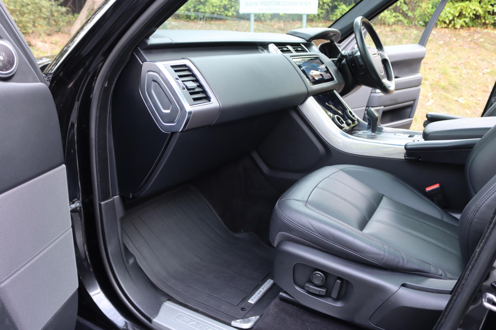 Land Rover Range Rover Sport view 31