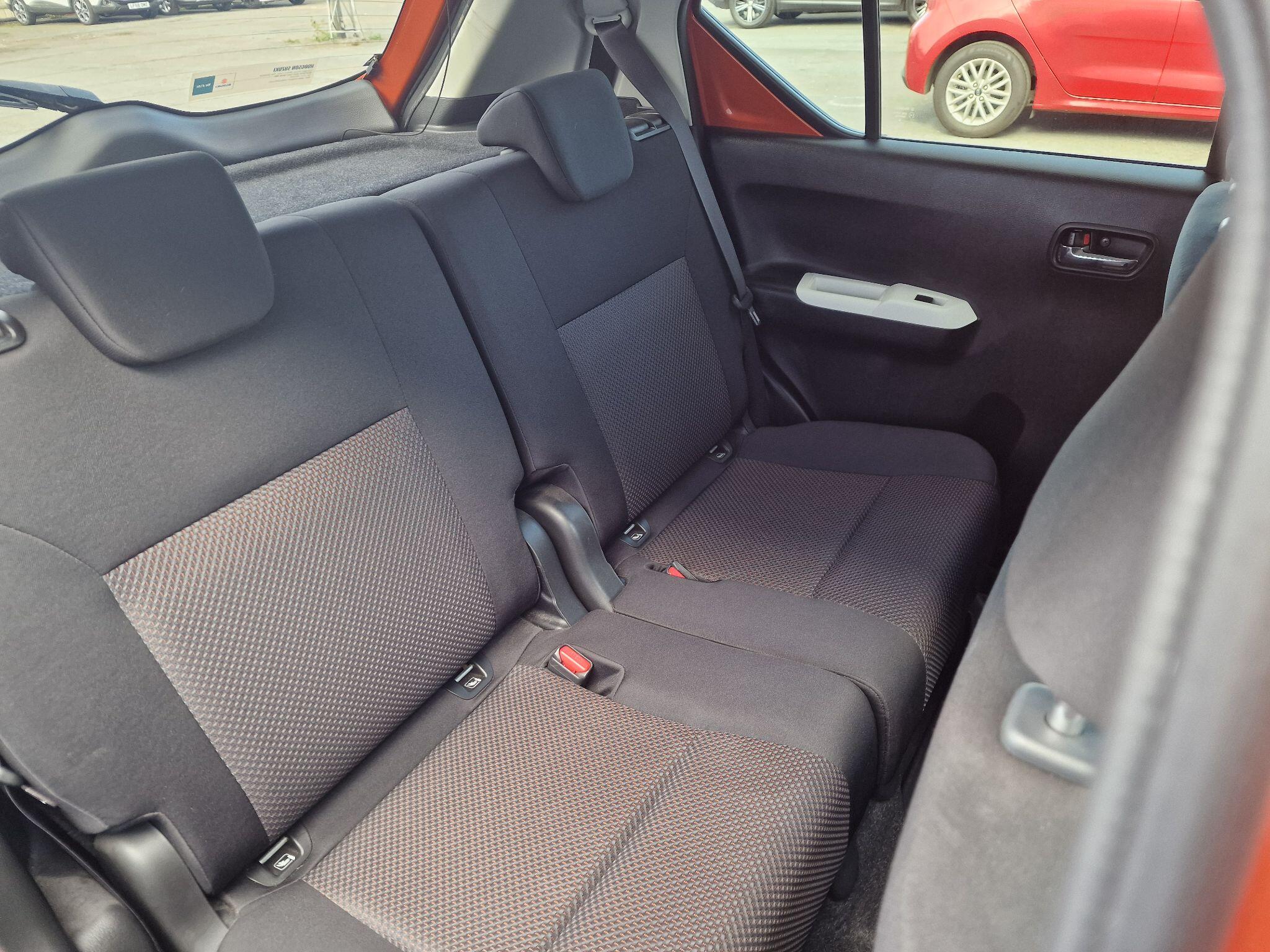 Suzuki Ignis view 33