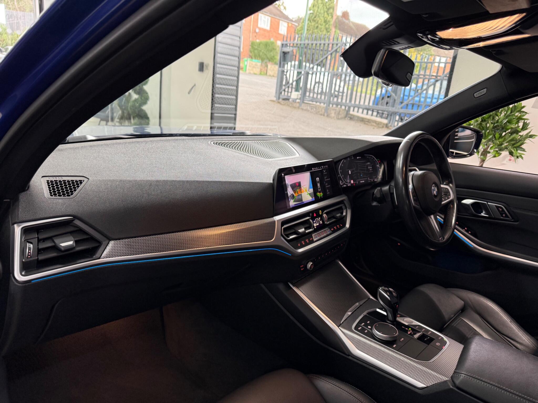 BMW 3 Series view 30
