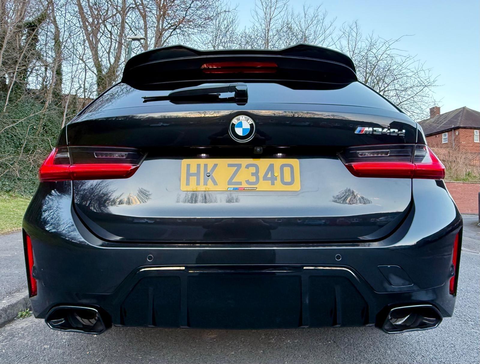 BMW 3 Series view 8