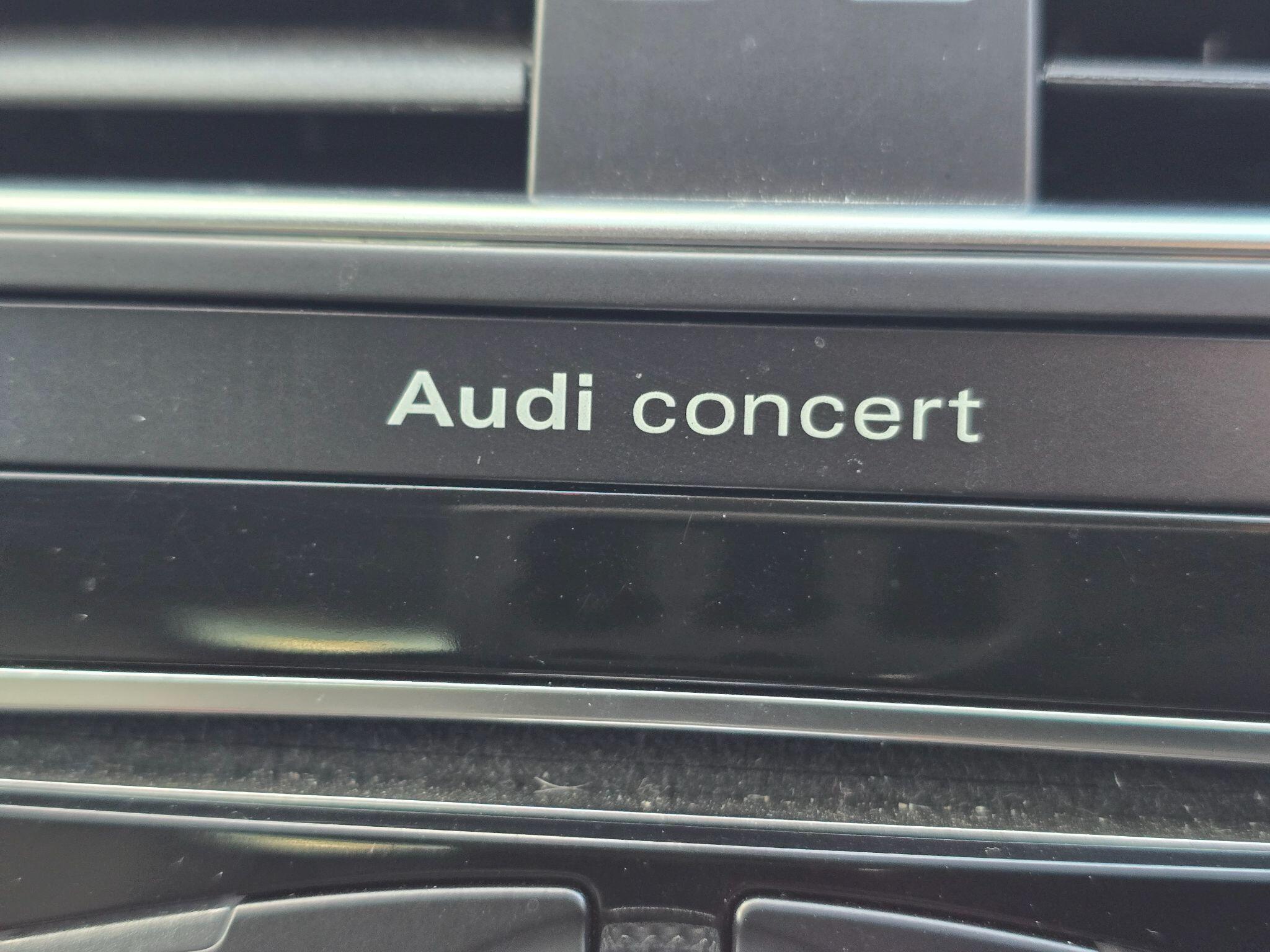 Audi A4 view 18