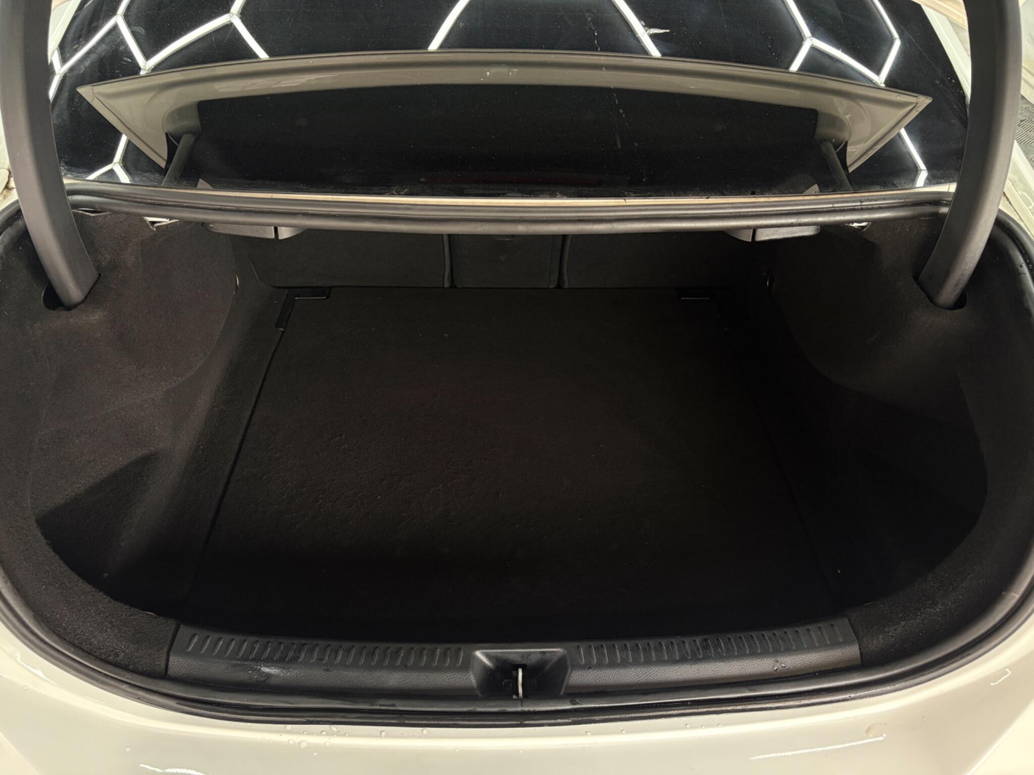 Mercedes-Benz A-Class view 40
