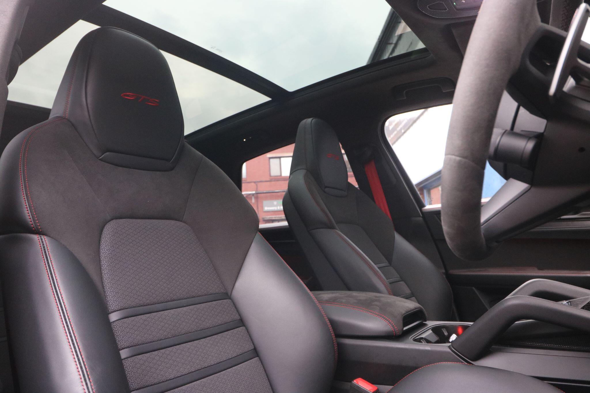 Porsche Cayenne view 17