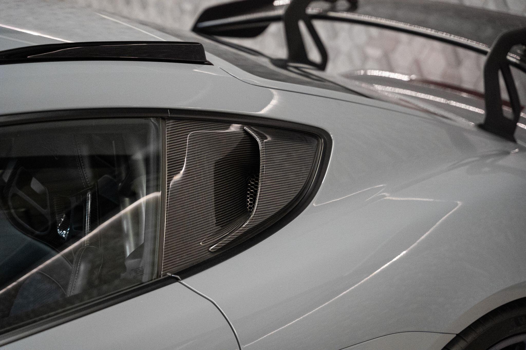 Porsche Cayman view 25