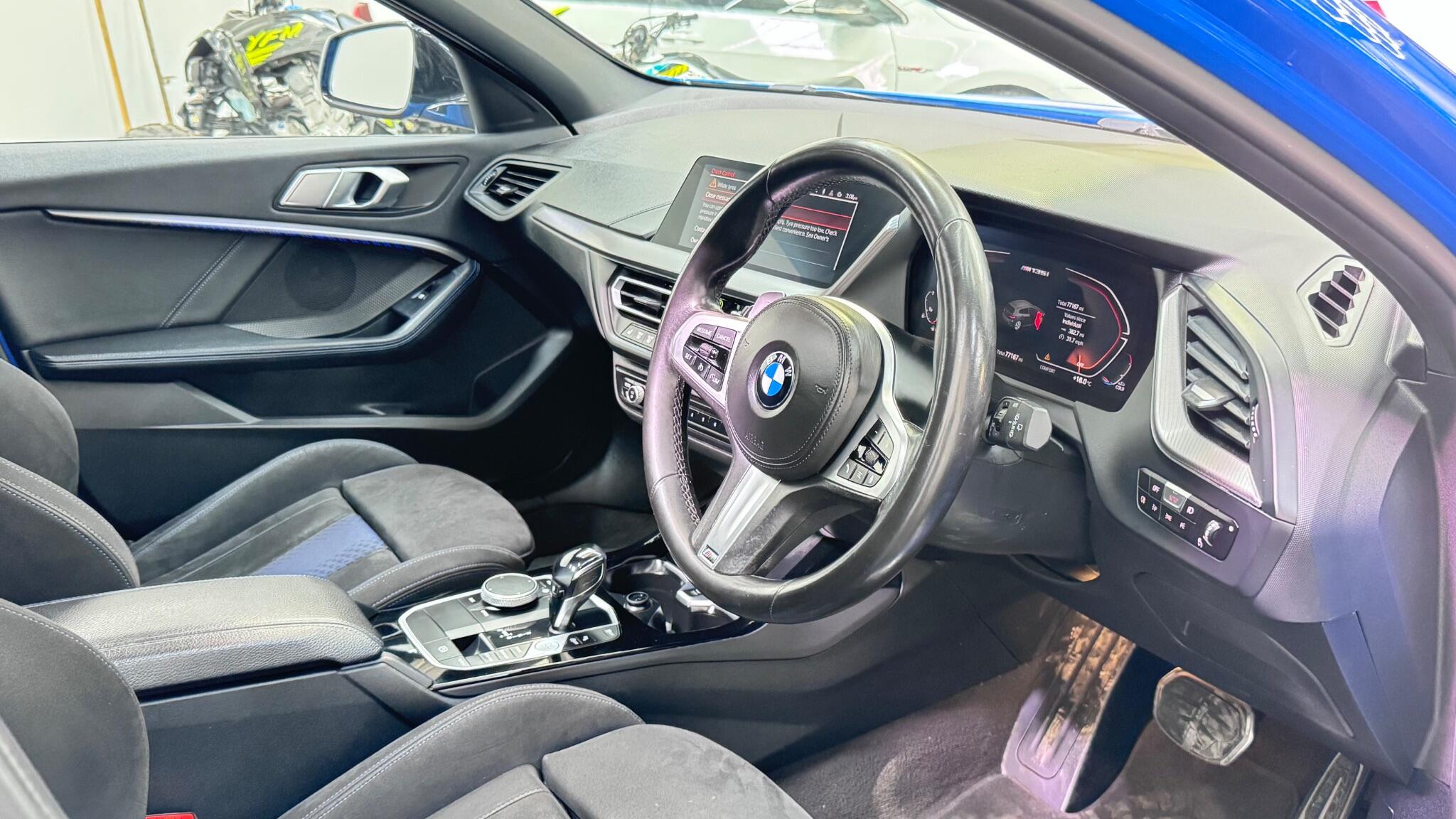 BMW 1 Series view 41