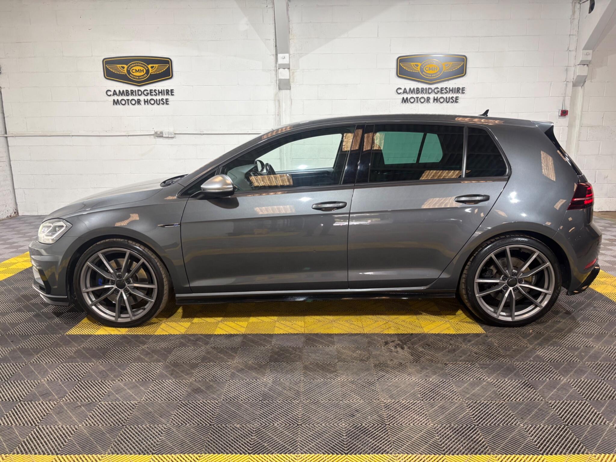 Volkswagen Golf view 10