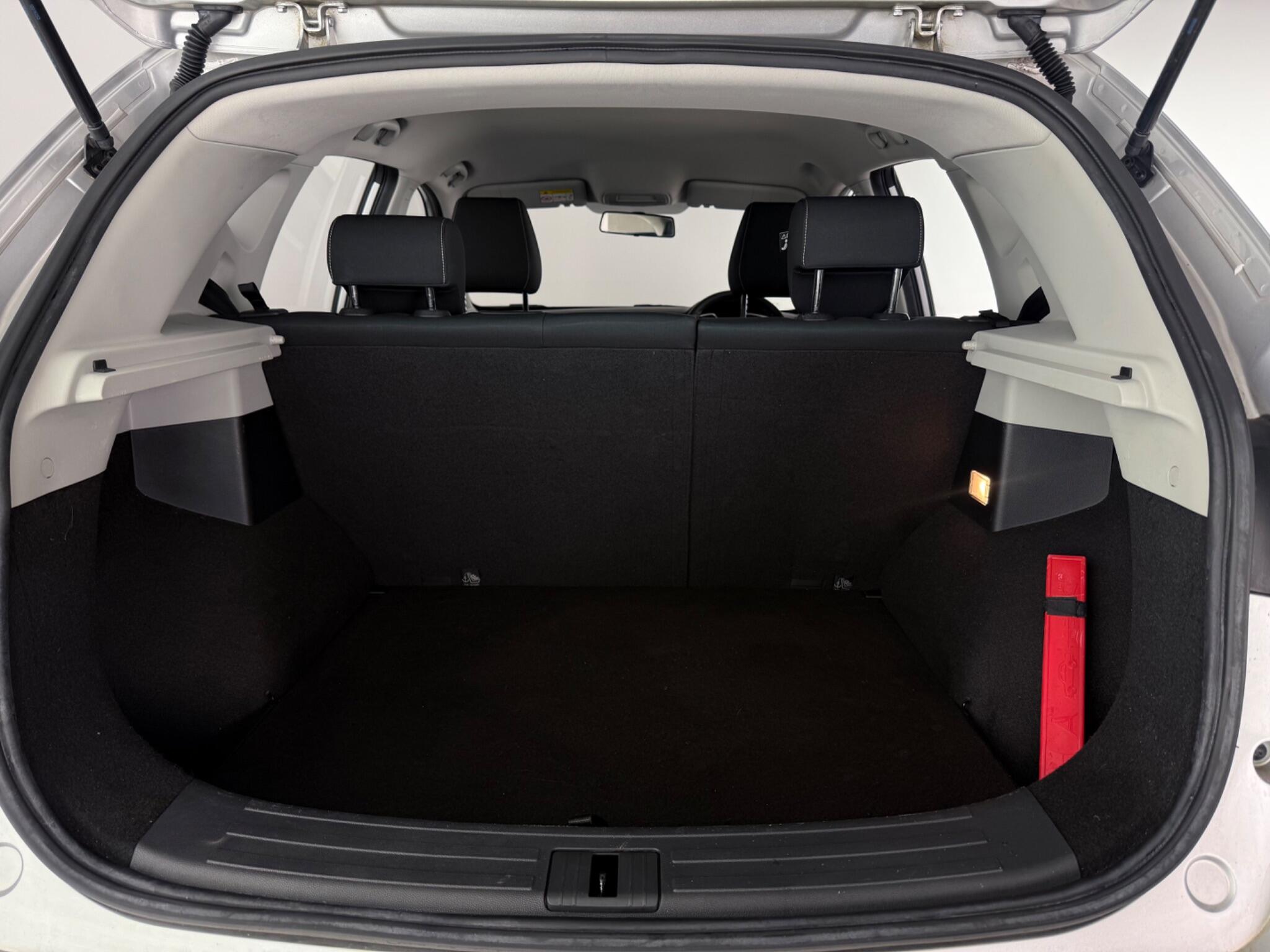 MG ZS view 10