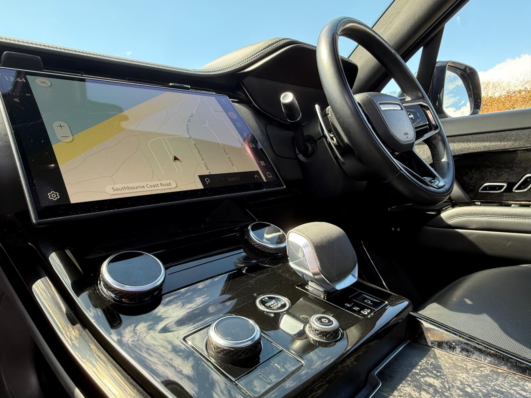Land Rover Range Rover Sport view 18